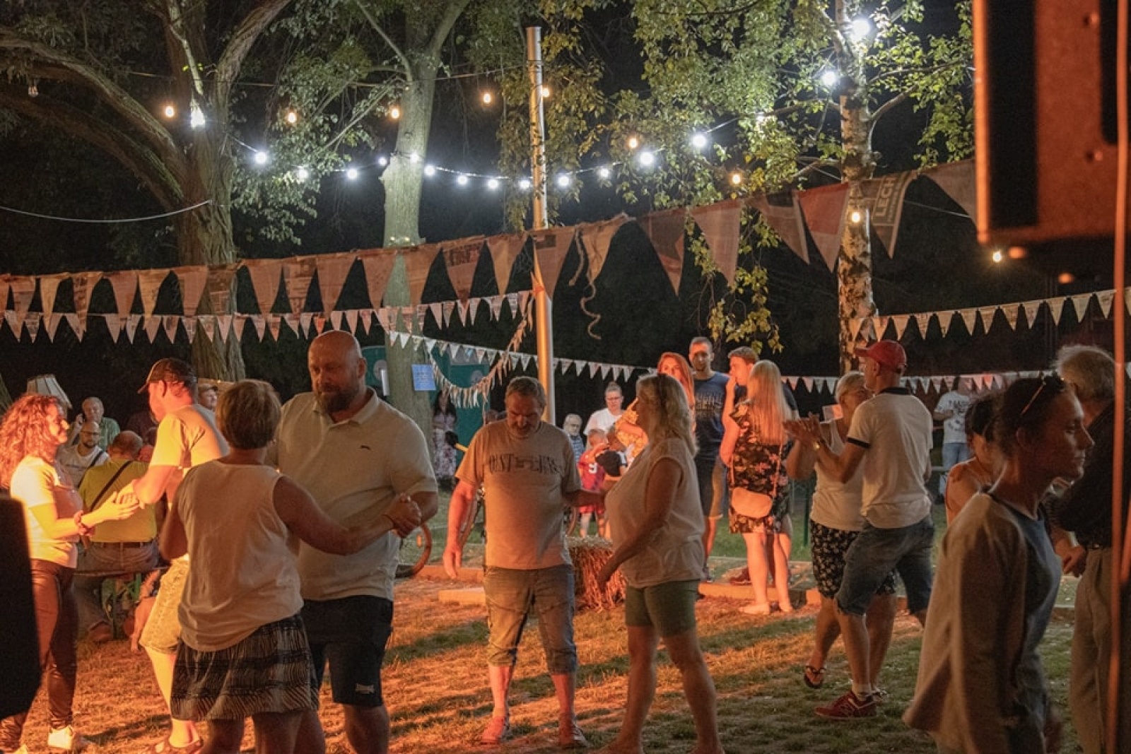 Zdjęcie w galerii na portalu naszwodzislaw.com: Klimat PRL zawładnął dzielnicą Wilchwy [FOTO] wiadomości z regionu