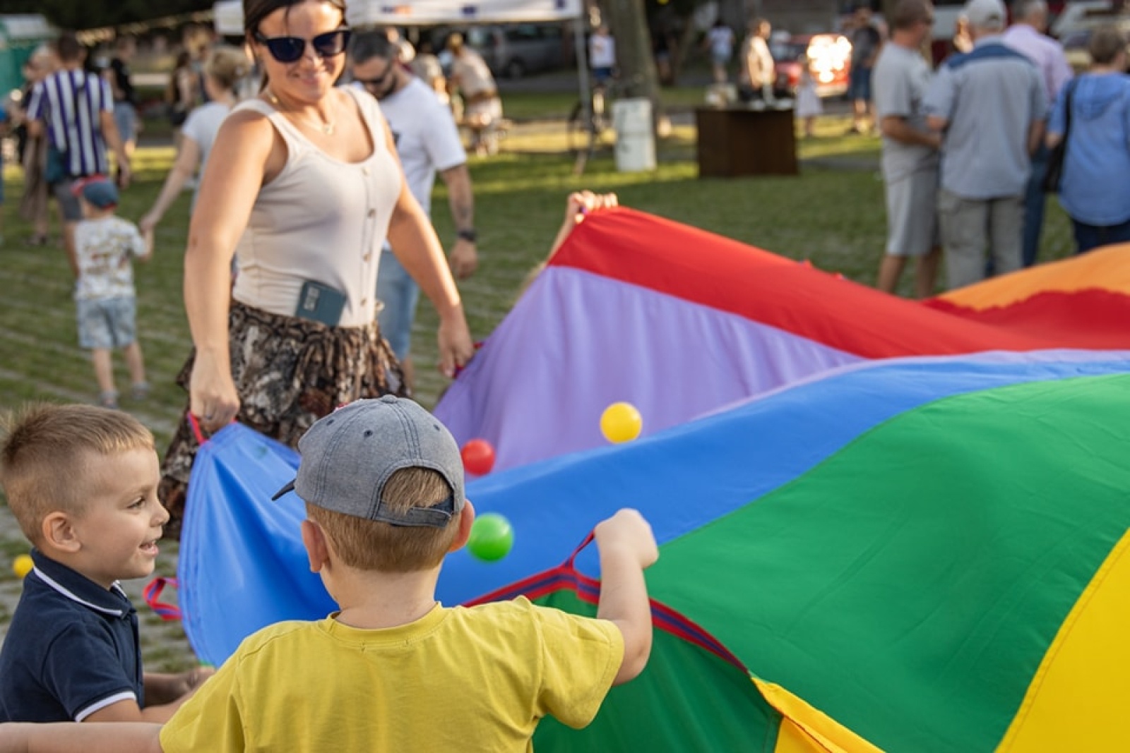 Zdjęcie w galerii na portalu naszwodzislaw.com: Klimat PRL zawładnął dzielnicą Wilchwy [FOTO] wiadomości z regionu