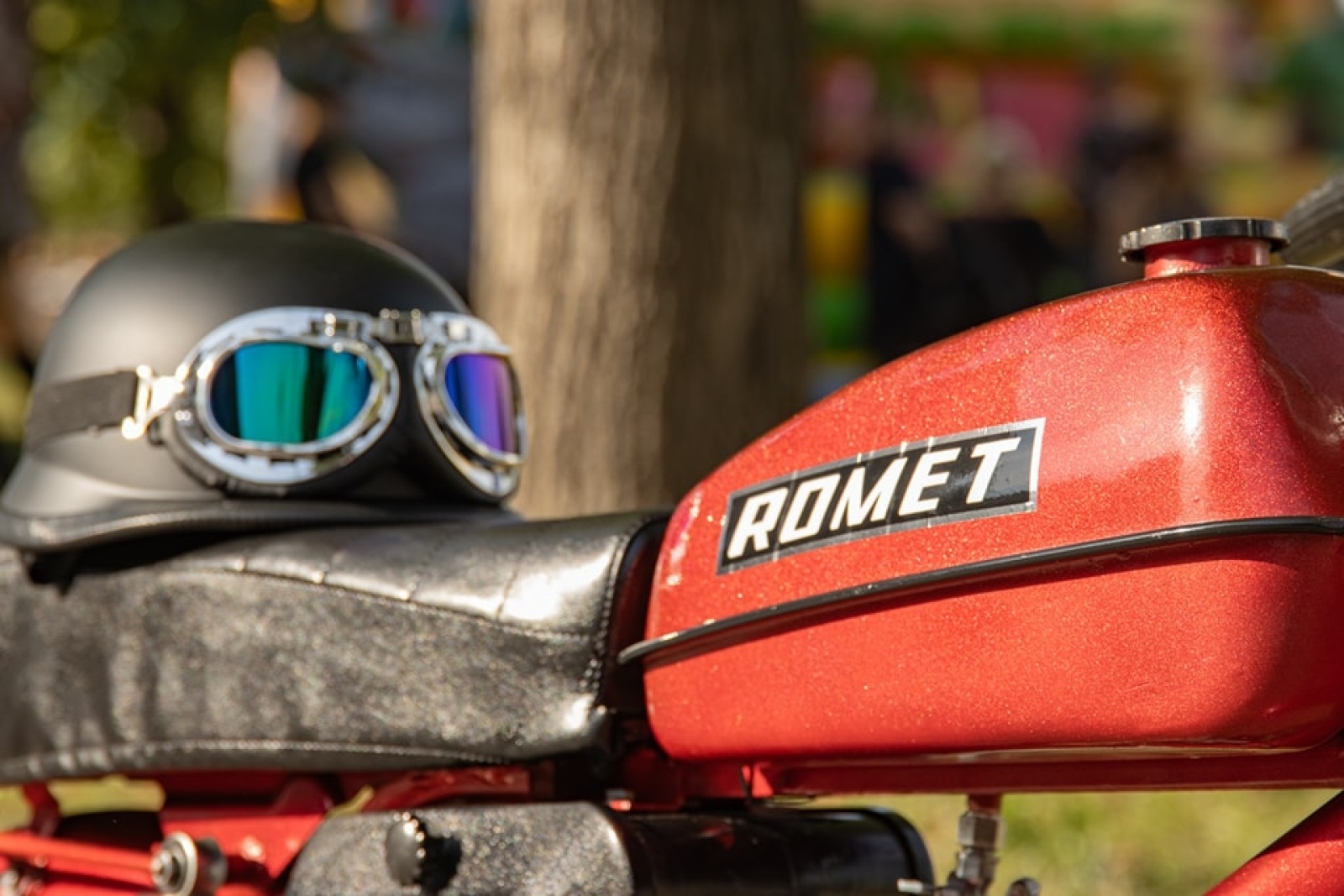 Zdjęcie w galerii na portalu naszwodzislaw.com: Klimat PRL zawładnął dzielnicą Wilchwy [FOTO] wiadomości z regionu