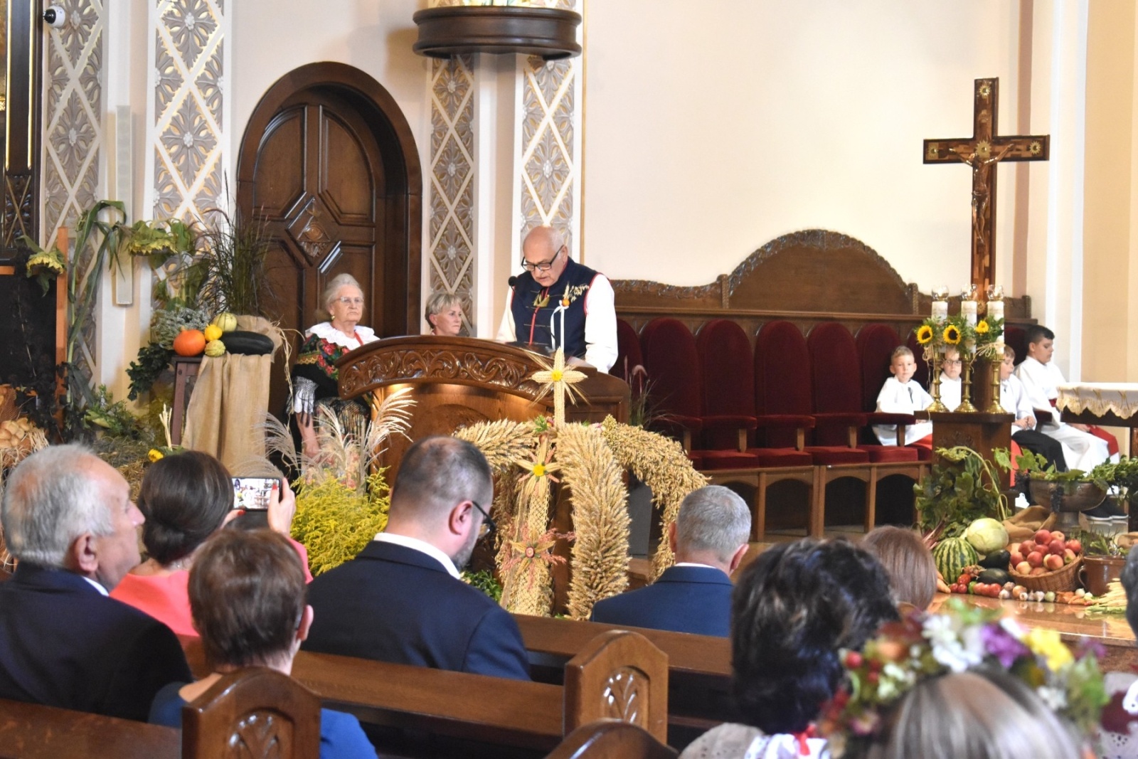 Zdjęcie w galerii na portalu naszwodzislaw.com: Gmina Godów podziękowała za plony w Skrzyszowie [FOTO] wiadomości z regionu