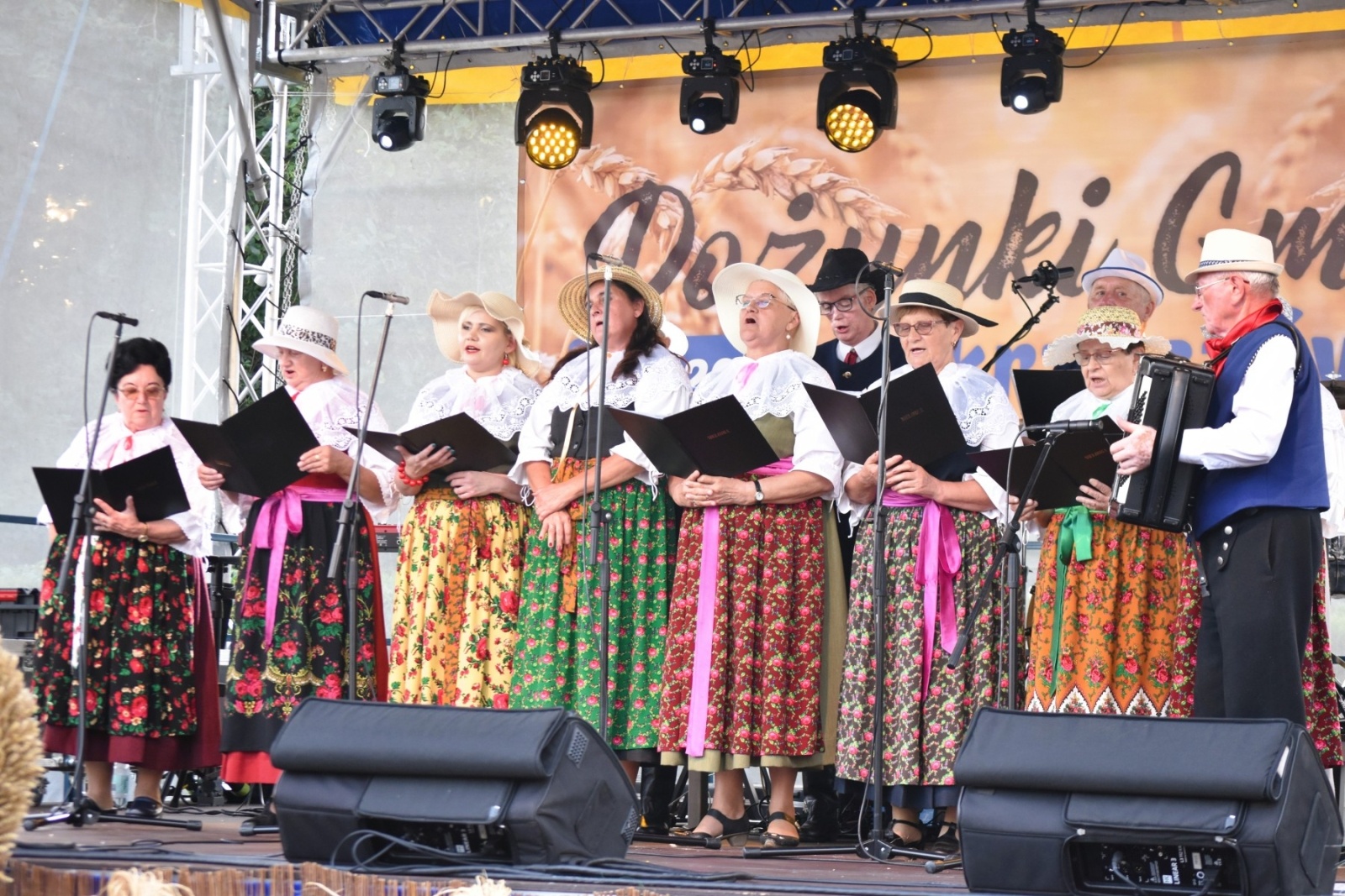 Zdjęcie w galerii na portalu naszwodzislaw.com: Gmina Godów podziękowała za plony w Skrzyszowie [FOTO] wiadomości z regionu