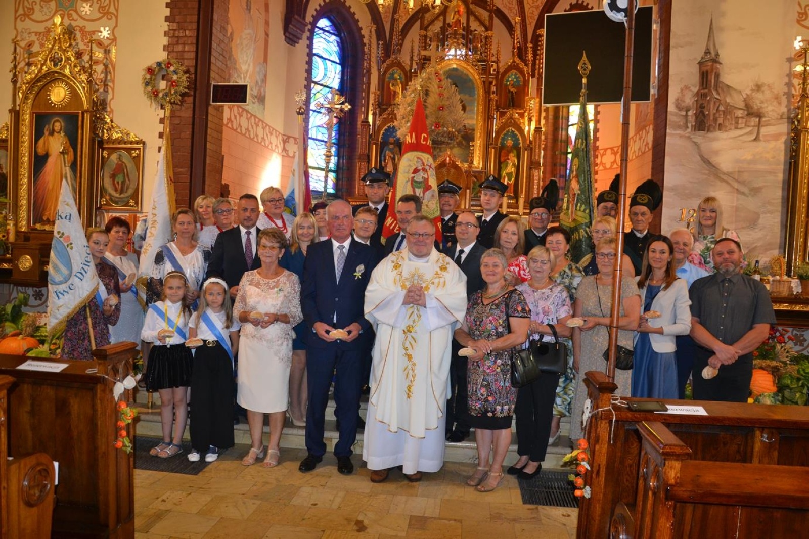 Zdjęcie w galerii na portalu naszwodzislaw.com: Rolnicy z Mszany podziękowali za tegoroczne plony wiadomości z regionu