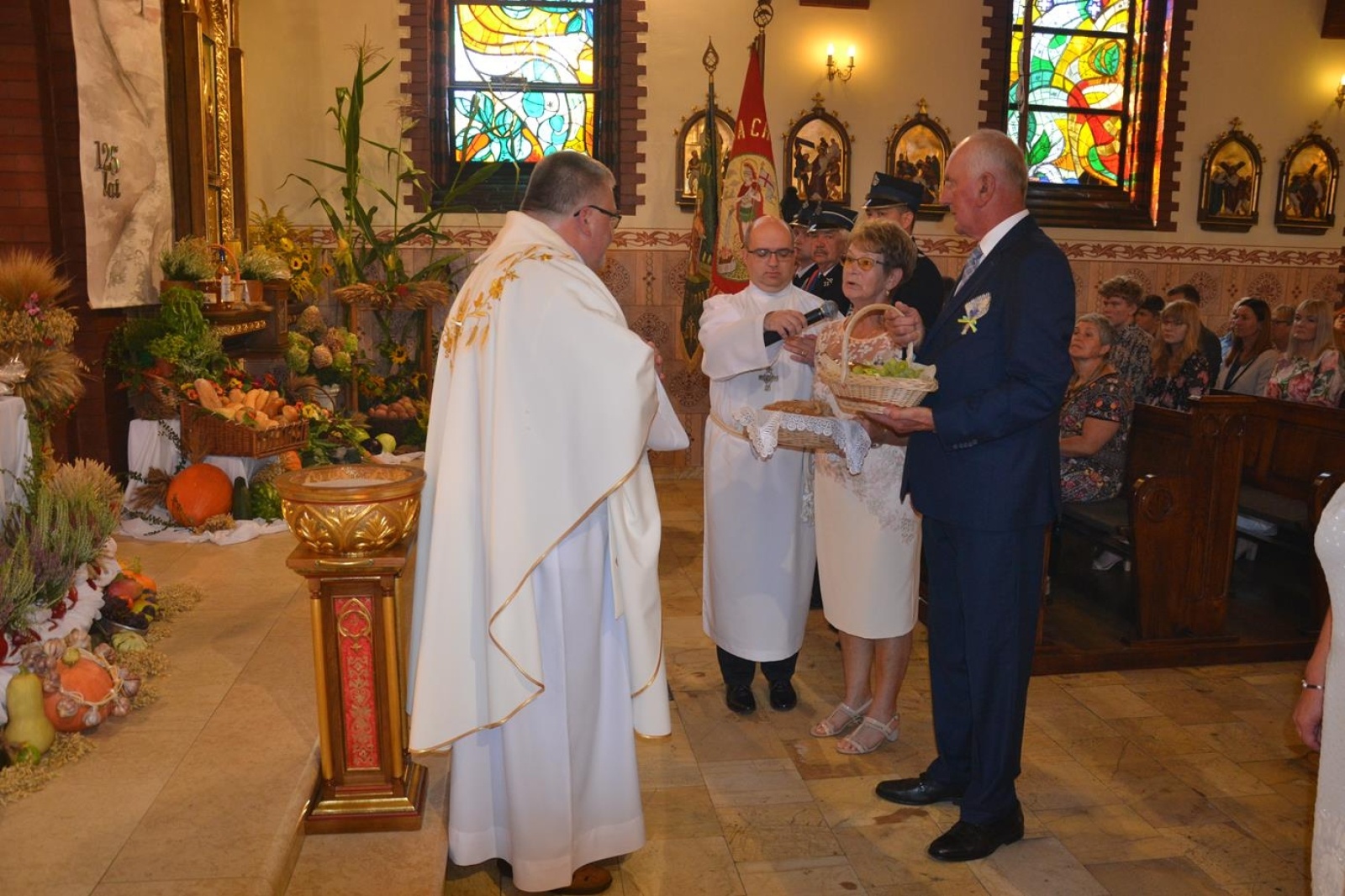 Zdjęcie w galerii na portalu naszwodzislaw.com: Rolnicy z Mszany podziękowali za tegoroczne plony wiadomości z regionu