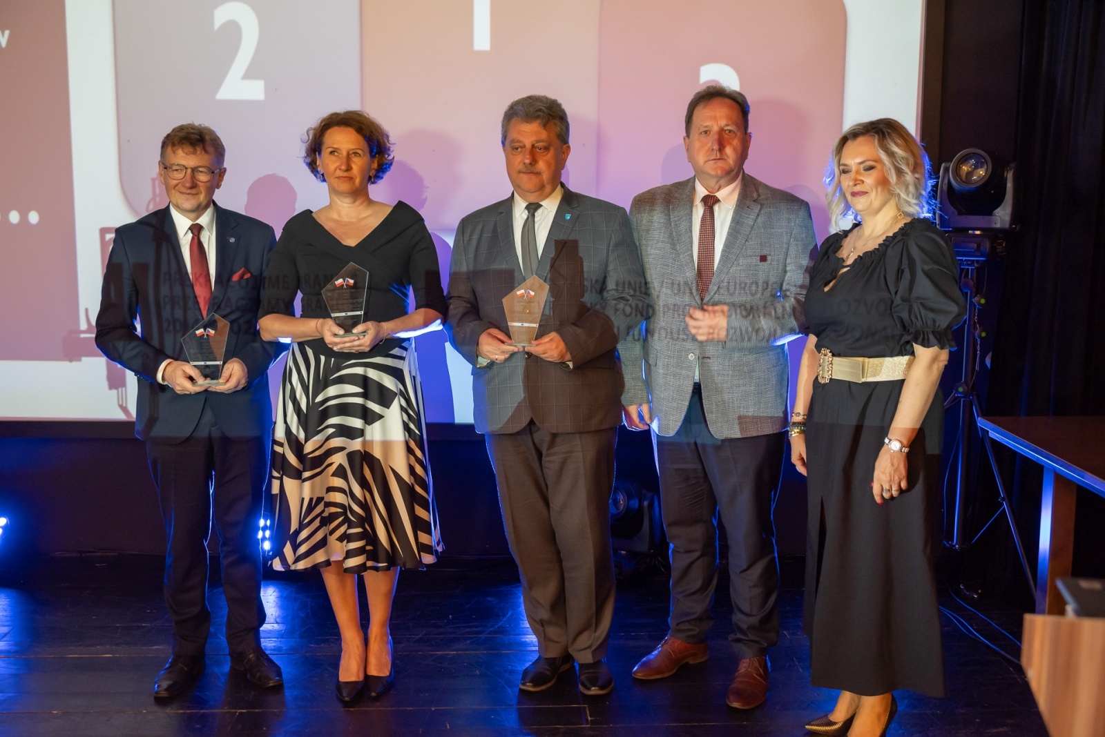 Zdjęcie w galerii na portalu naszwodzislaw.com: Gala Funduszu Mikroprojektów Euroregionu Silesia w Boguminie wiadomości z regionu