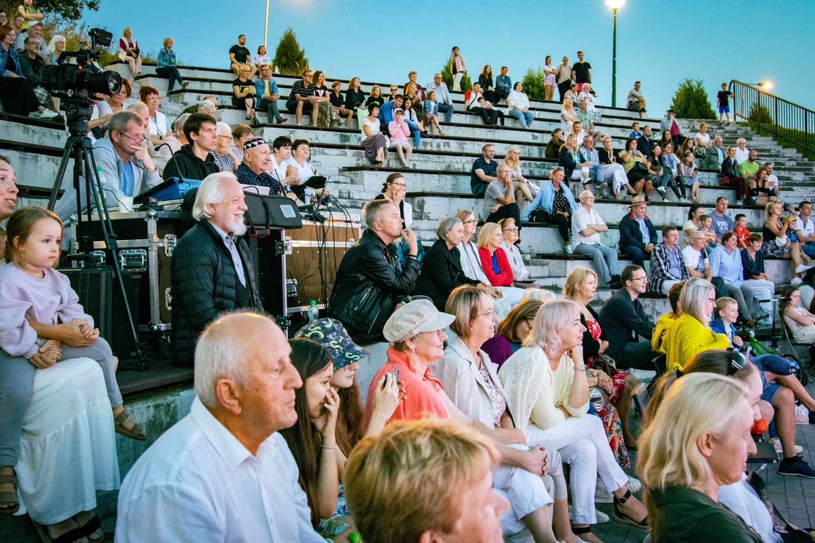 Zdjęcie w galerii na portalu naszwodzislaw.com: Cykl wydarzeń w dziewięciu dzielnicach miasta zakończony [FOTO] wiadomości z regionu