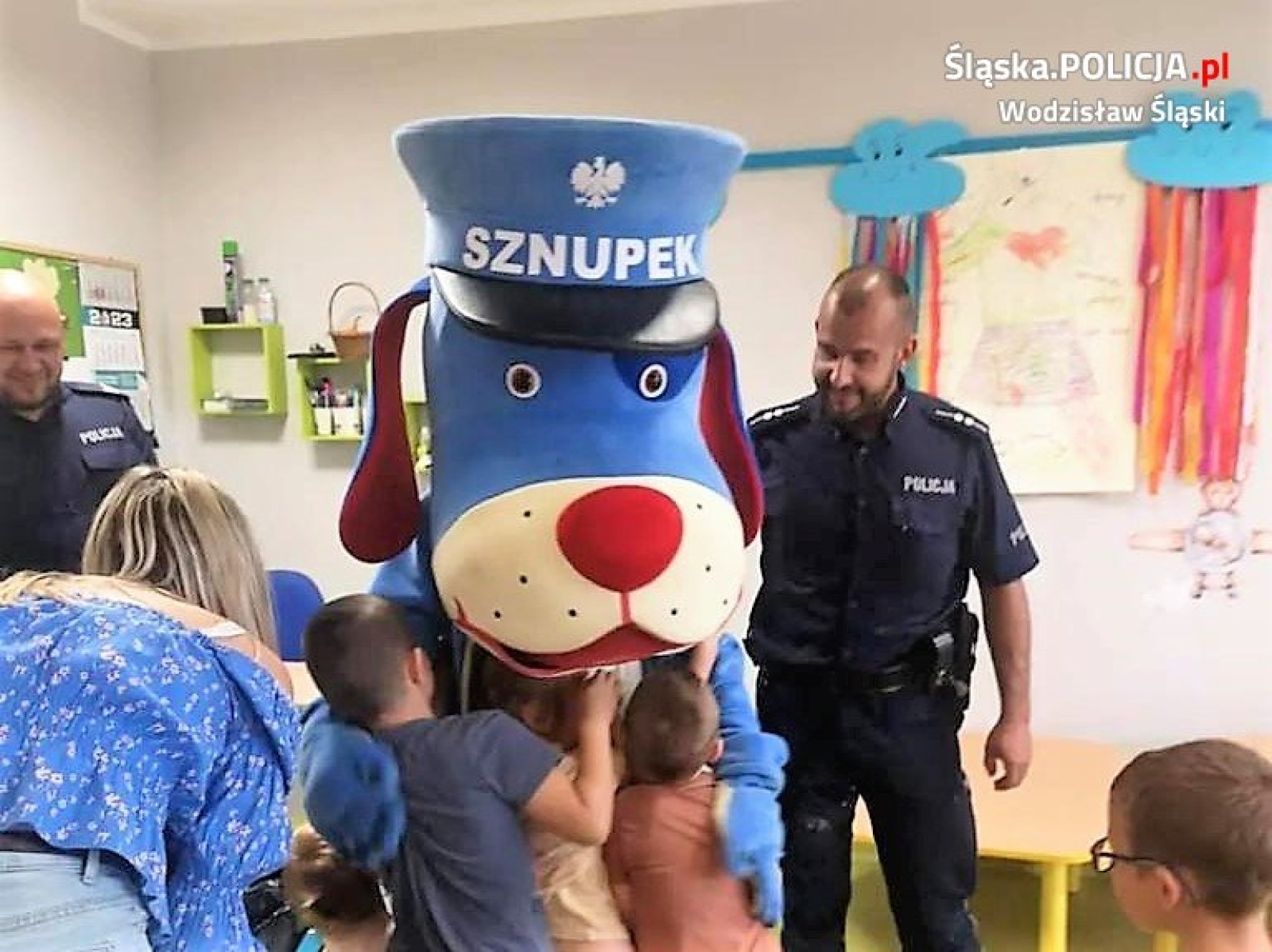 Zdjęcie w galerii na portalu naszwodzislaw.com: Dzień przedszkolaka z wodzisławskimi dzielnicowymi wiadomości z regionu