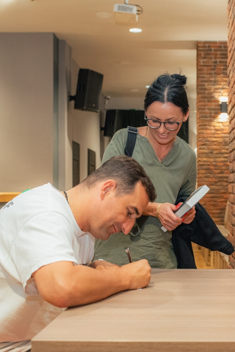 Zdjęcie w galerii na portalu naszwodzislaw.com: Michał Misiek Koterski odwiedził Gminę Godów [FOTO] wiadomości z regionu