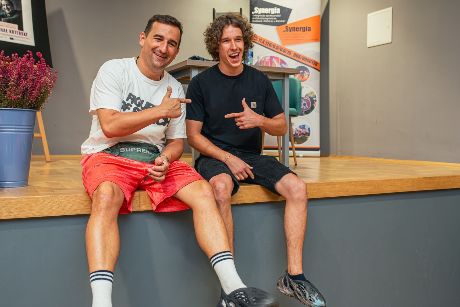 Zdjęcie w galerii na portalu naszwodzislaw.com: Michał Misiek Koterski odwiedził Gminę Godów [FOTO] wiadomości z regionu