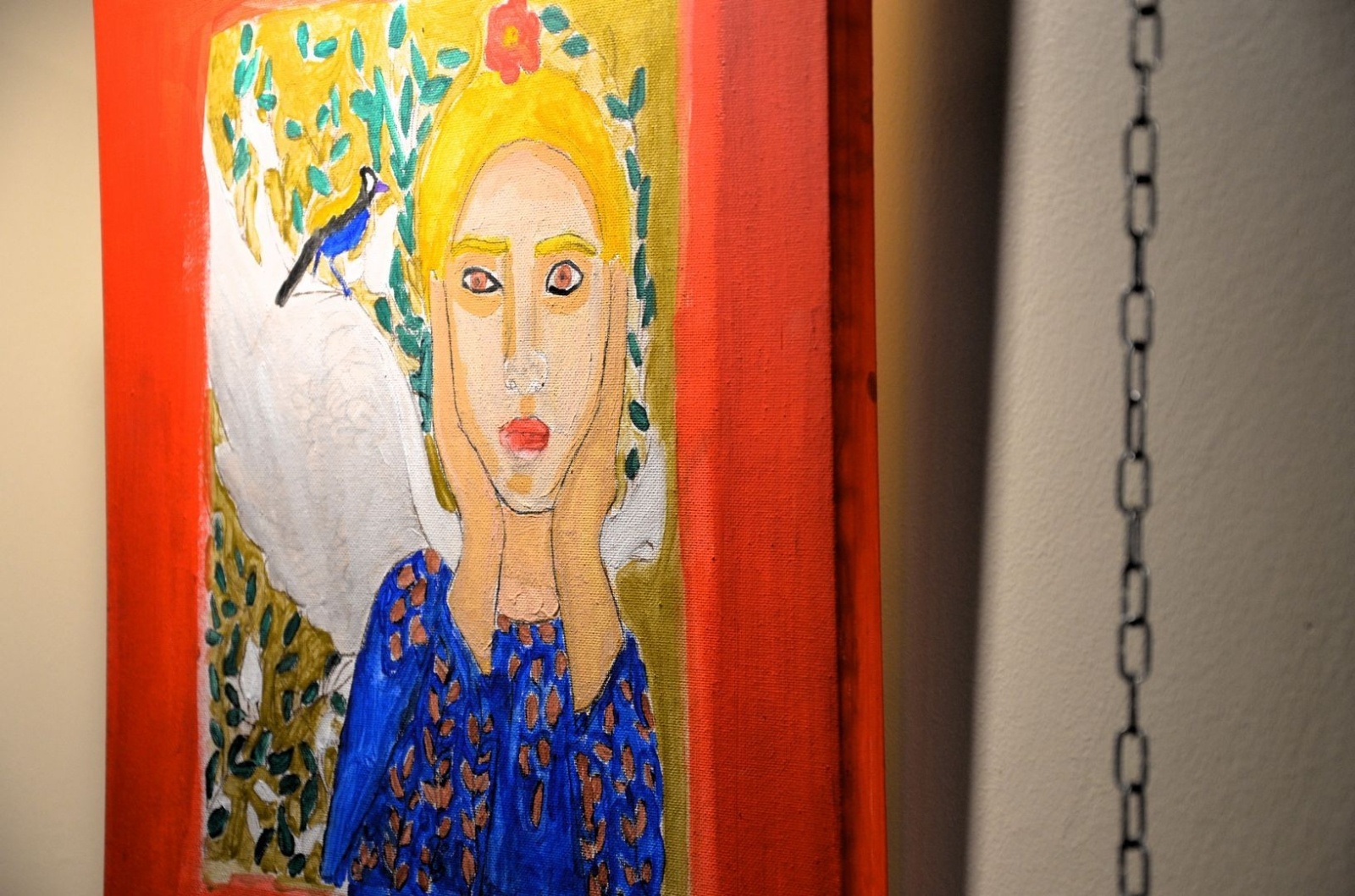 Zdjęcie w galerii na portalu naszwodzislaw.com: Każdy ma swojego anioła. Wystawa w filii wodzisławskiej książnicy [FOTO] wiadomości z regionu