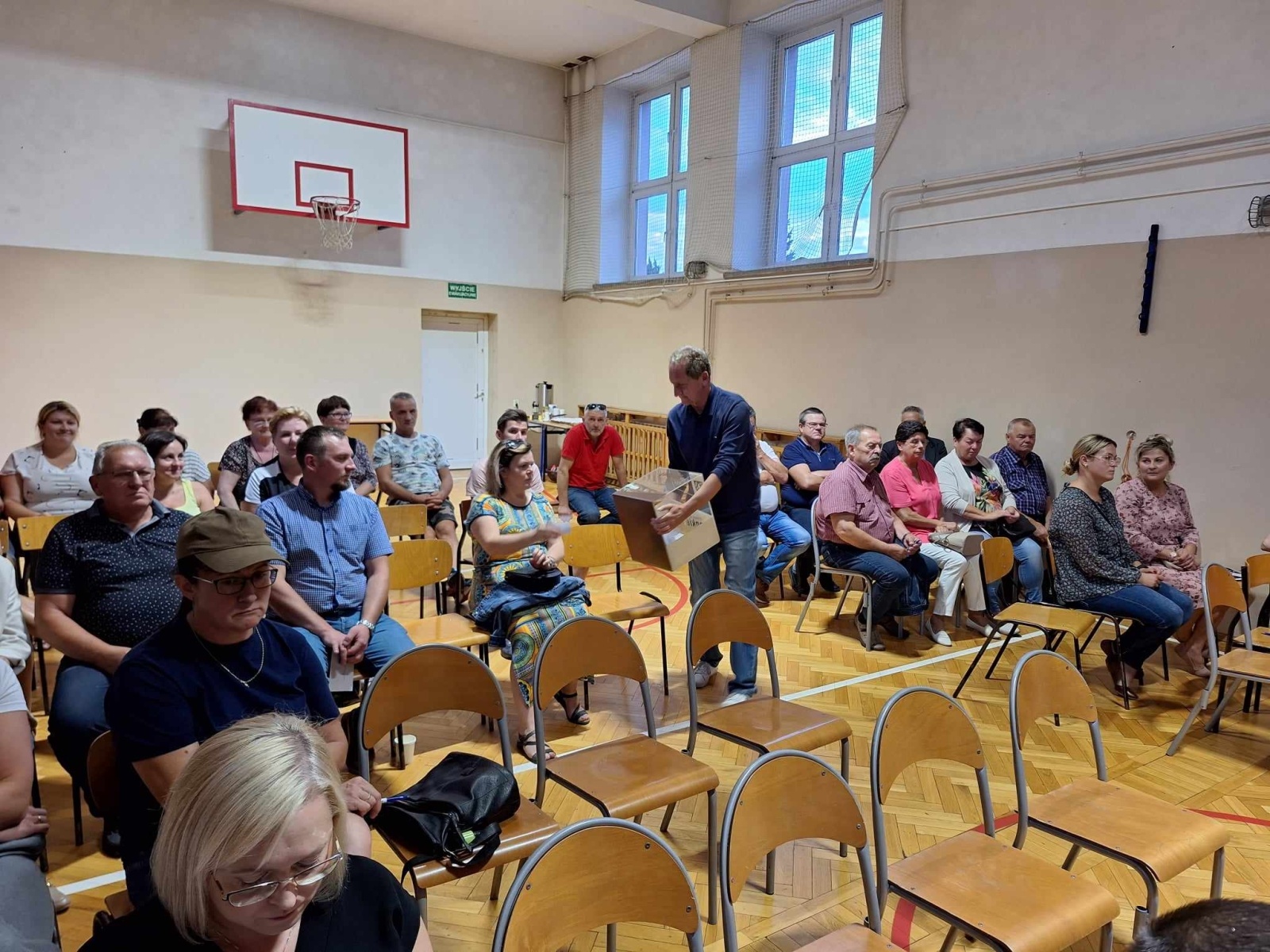 Zdjęcie w galerii na portalu naszwodzislaw.com: Po zebraniu wiejskim w Gogołowej wiadomości z regionu