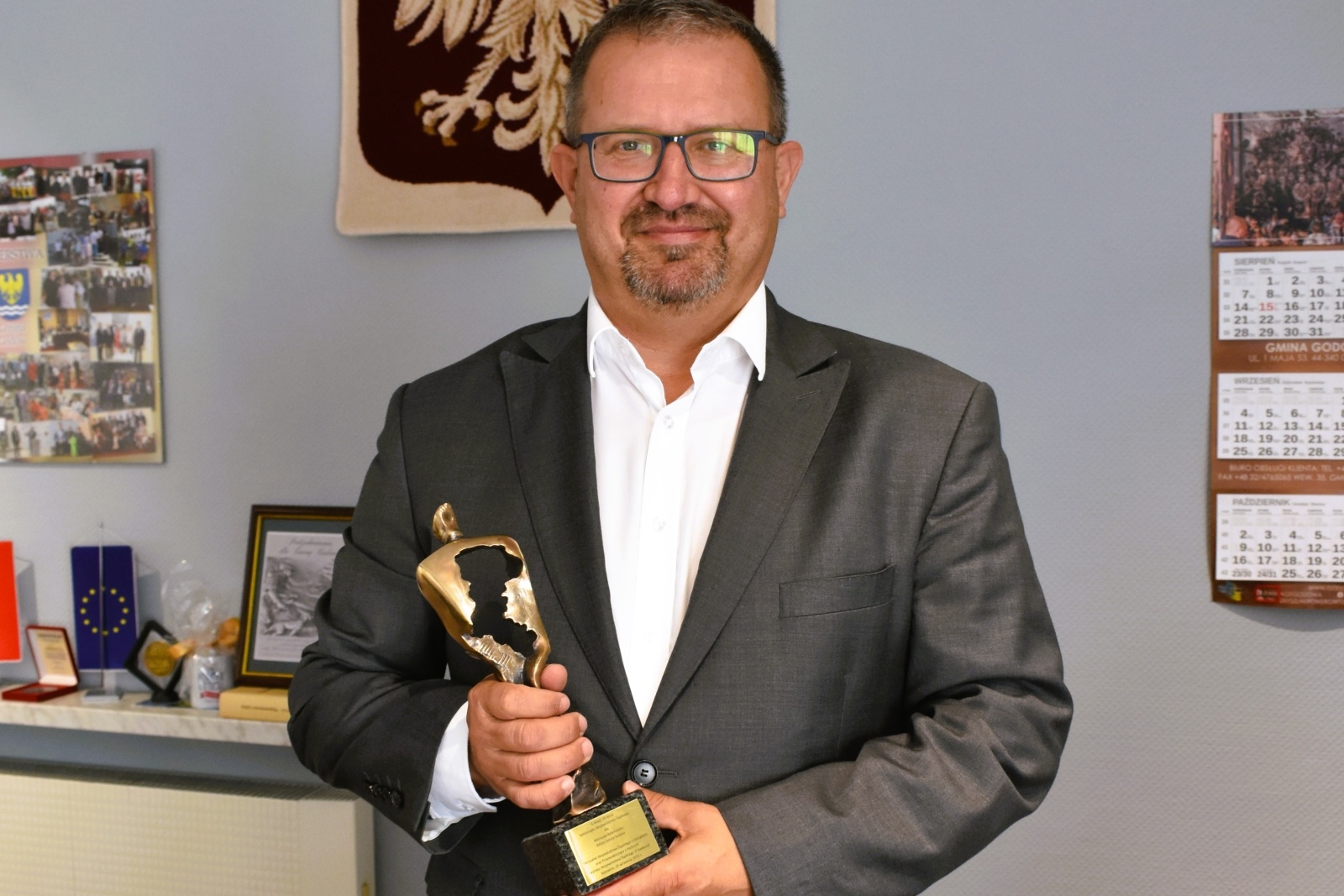 Zdjęcie w galerii na portalu naszwodzislaw.com: Włodarz Gminy Godów Mariusz Adamczyk z tytułem Super Wójta! wiadomości z regionu