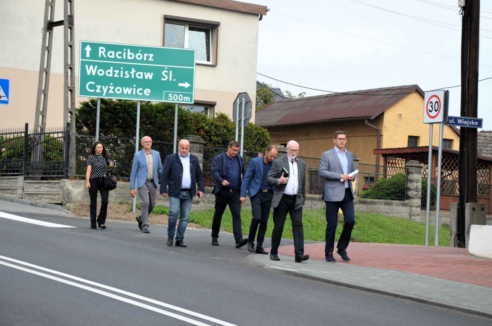 Zdjęcie w galerii na portalu naszwodzislaw.com: Ulica Raciborska w Rogowie i Bełsznicy oddana do użytku [FOTO] wiadomości z regionu