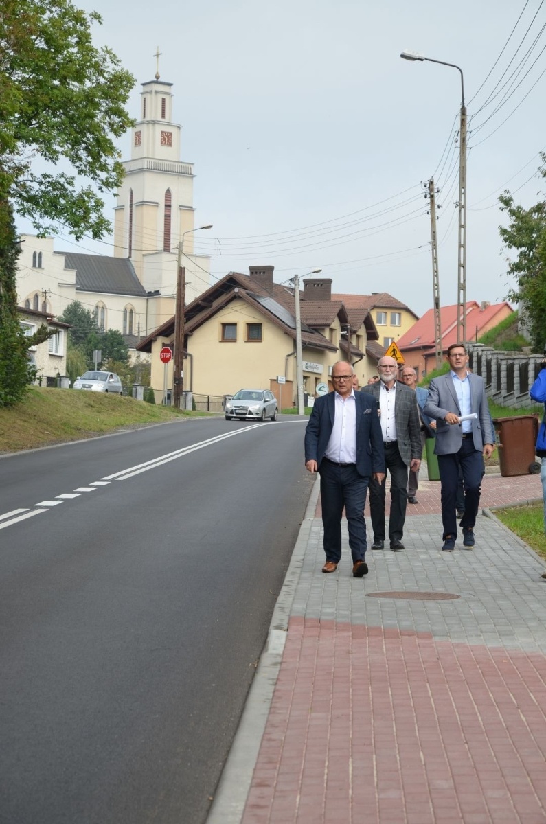 Zdjęcie w galerii na portalu naszwodzislaw.com: Ulica Raciborska w Rogowie i Bełsznicy oddana do użytku [FOTO] wiadomości z regionu
