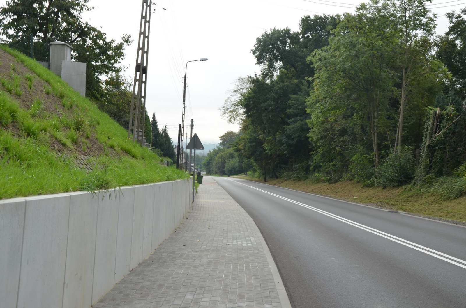 Zdjęcie w galerii na portalu naszwodzislaw.com: Ulica Raciborska w Rogowie i Bełsznicy oddana do użytku [FOTO] wiadomości z regionu
