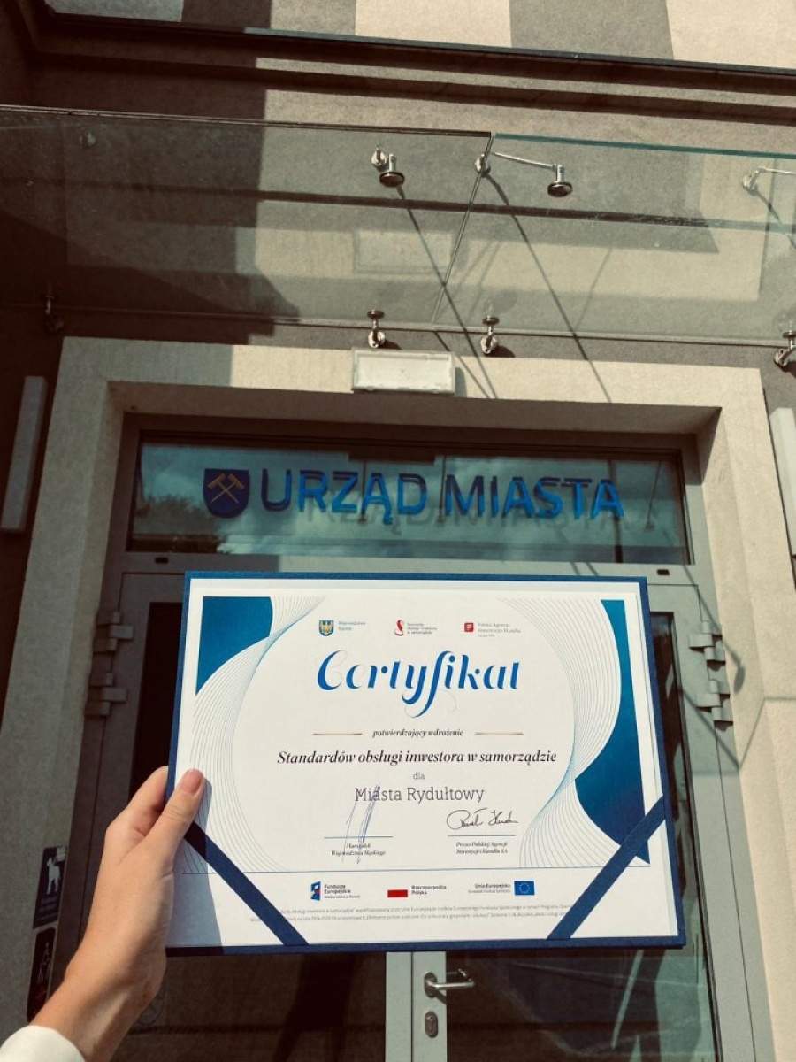 Zdjęcie w galerii na portalu naszwodzislaw.com: Rydułtowski samorząd wdrożył standardy obsługi inwestora wiadomości z regionu