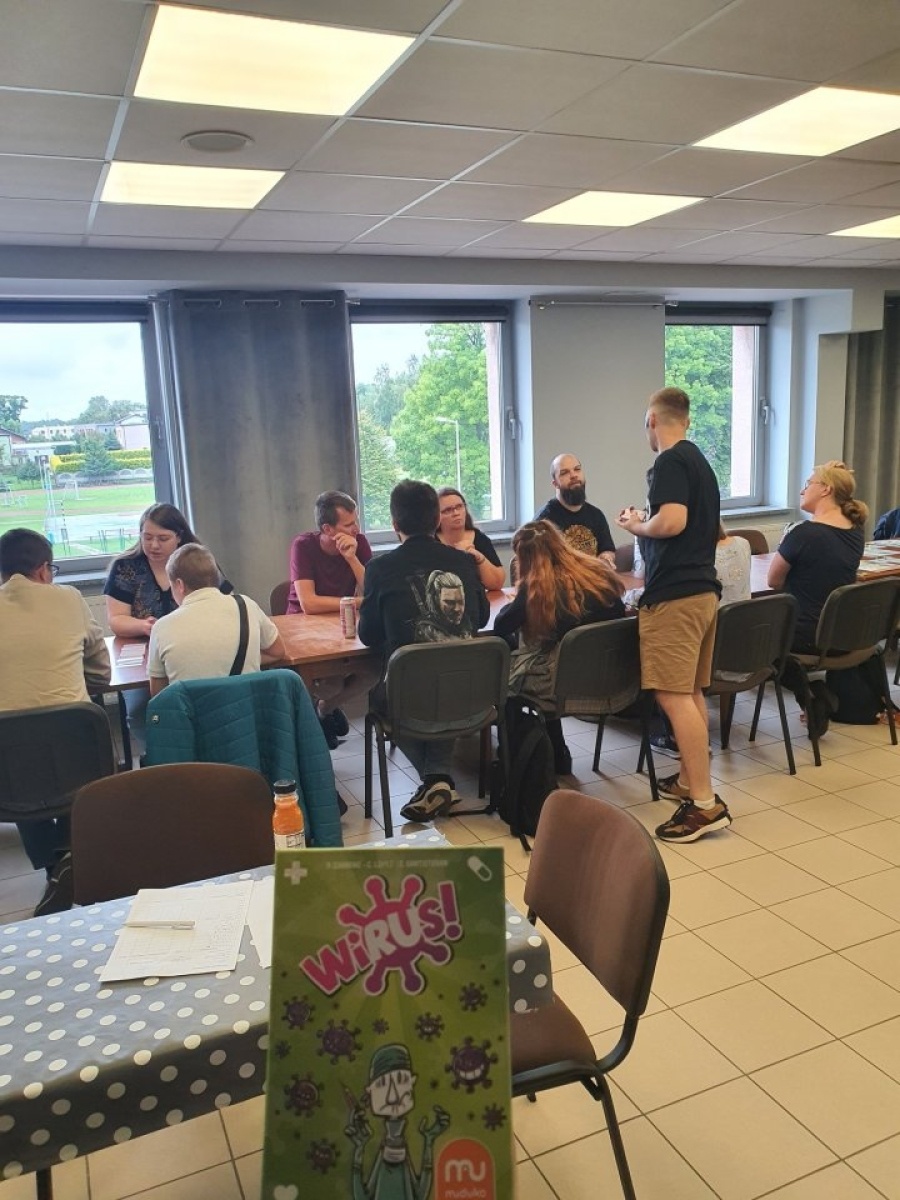 Zdjęcie w galerii na portalu naszwodzislaw.com: W gry planszowe grali i życie ratowali. GRYDcon 2023 przeszedł do historii wiadomości z regionu