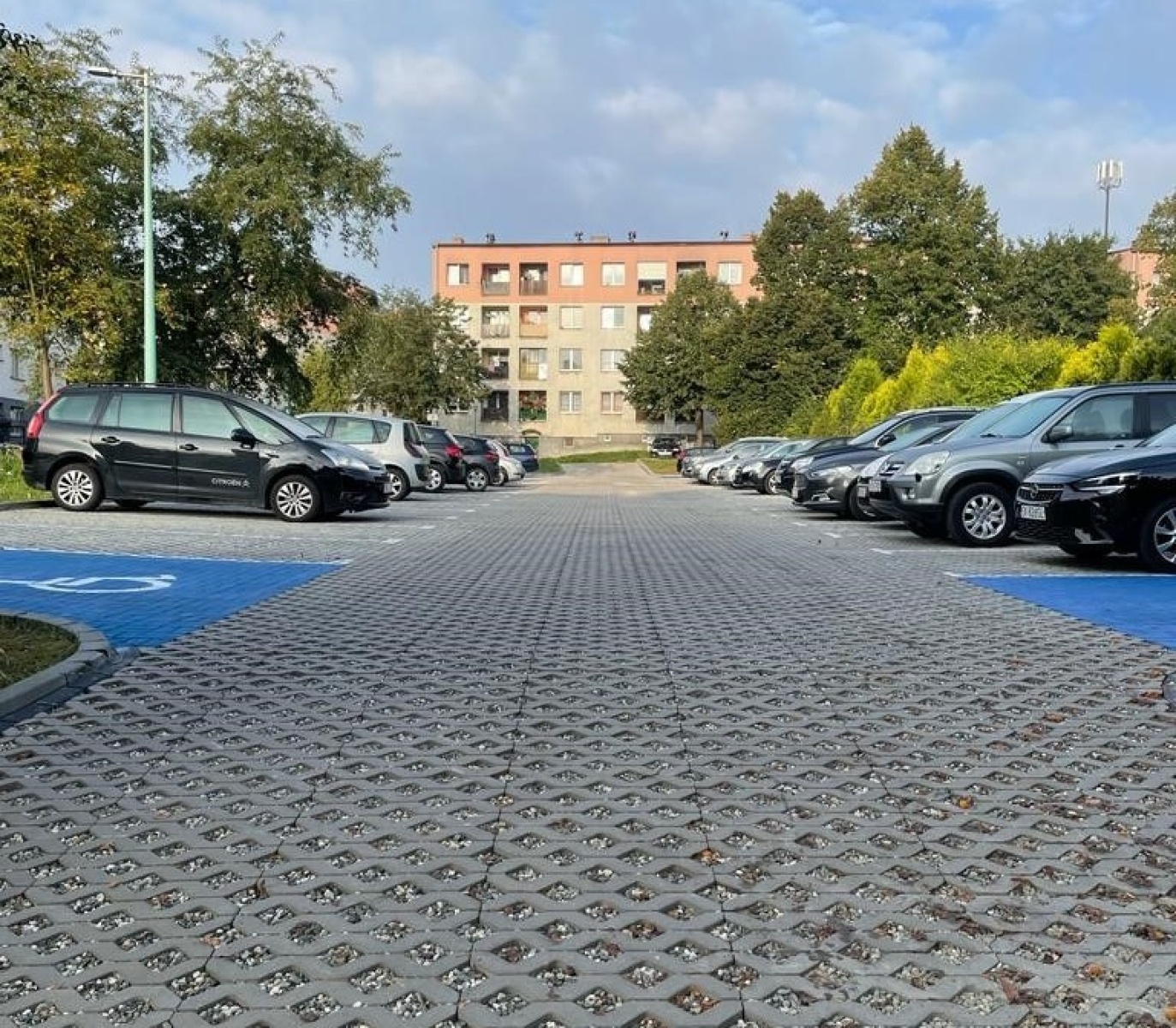 Zdjęcie w galerii na portalu naszwodzislaw.com: Zakończyła się przebudowa parkingu przy ul. Orzeszkowej wiadomości z regionu