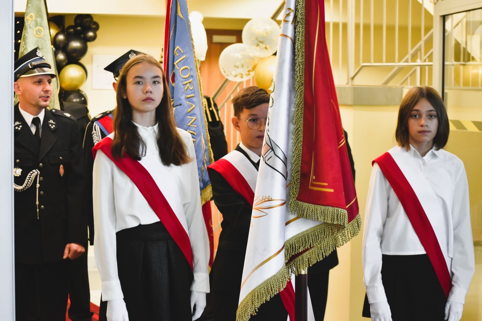 Zdjęcie w galerii na portalu naszwodzislaw.com: Franciszek Pieczka drogowskazem dla uczniów z Godowa wiadomości z regionu