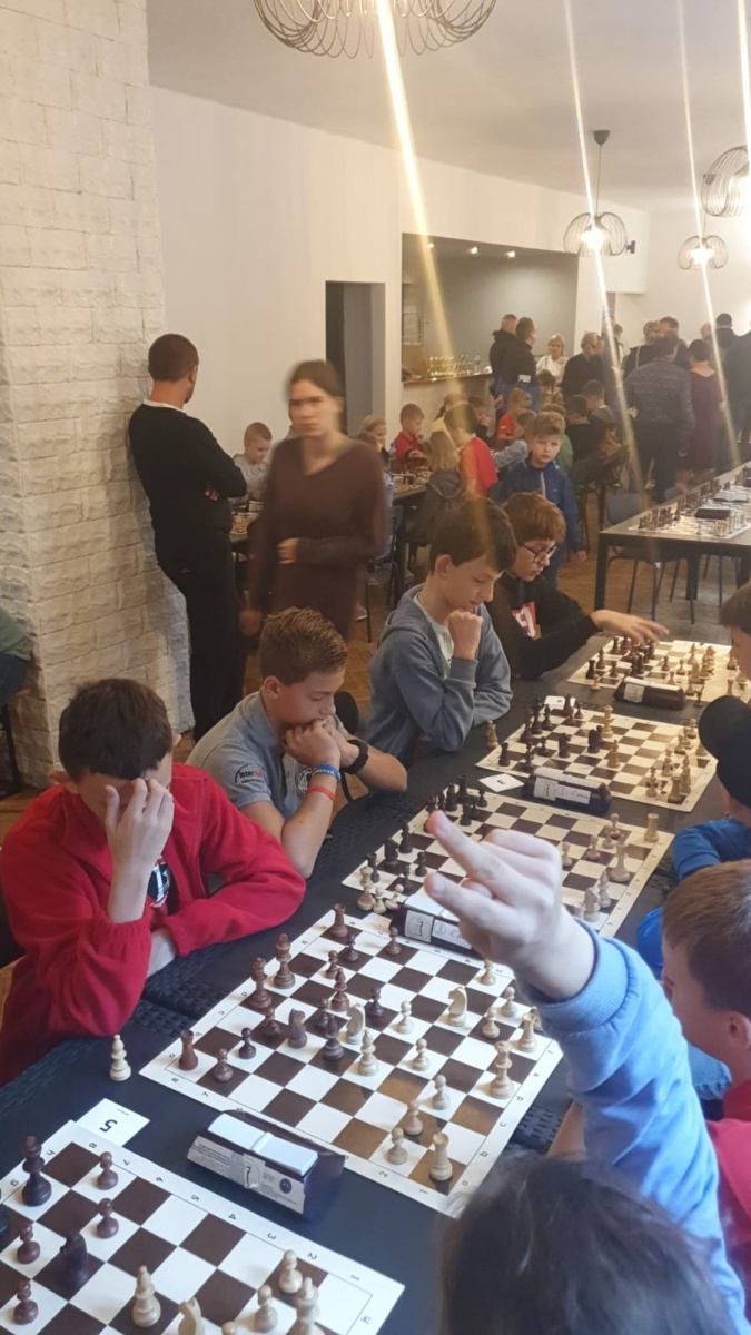 Zdjęcie w galerii na portalu naszwodzislaw.com: Balaton areną szachowych zmagań. Gracze gorzyckiego Gambitu w czołówce wiadomości z regionu