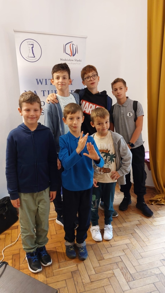 Zdjęcie w galerii na portalu naszwodzislaw.com: Balaton areną szachowych zmagań. Gracze gorzyckiego Gambitu w czołówce wiadomości z regionu