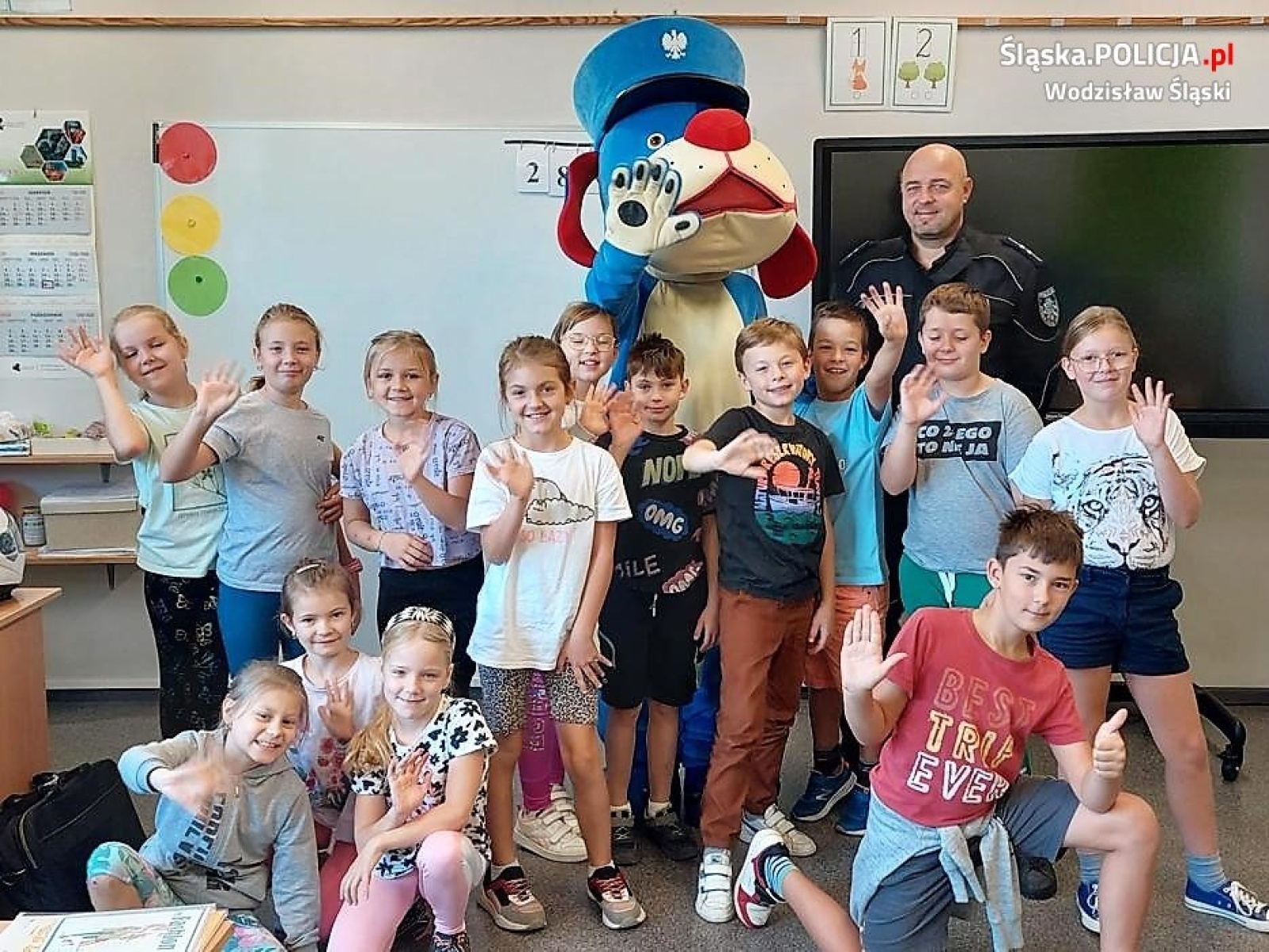 Zdjęcie w galerii na portalu naszwodzislaw.com: Dzieci z SP 2 przypomniały sobie zasady ruchu drogowego wiadomości z regionu