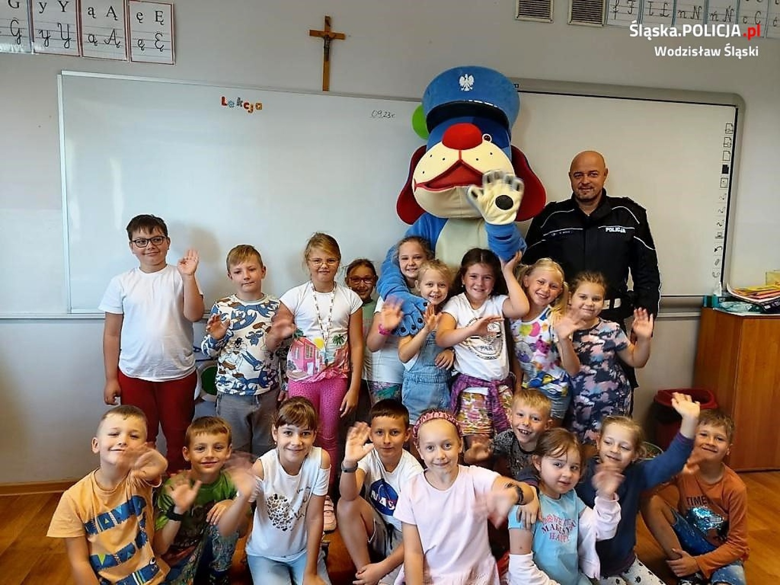 Zdjęcie w galerii na portalu naszwodzislaw.com: Dzieci z SP 2 przypomniały sobie zasady ruchu drogowego wiadomości z regionu