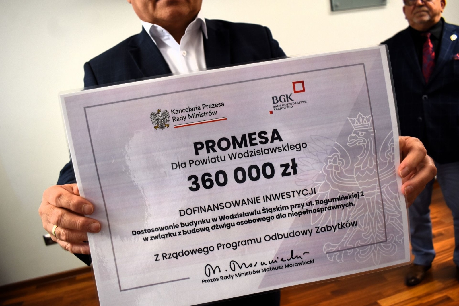 Zdjęcie w galerii na portalu naszwodzislaw.com: Są dodatkowe środki na budowę windy w Starostwie wiadomości z regionu