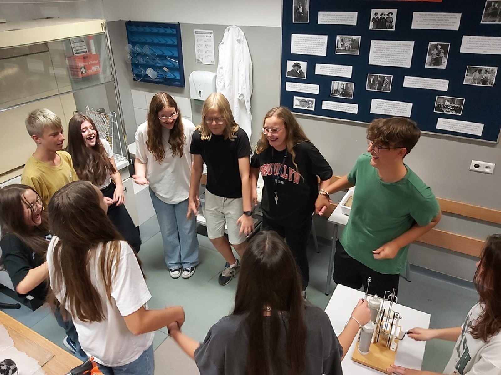 Zdjęcie w galerii na portalu naszwodzislaw.com: Jesienna gołkowicka Noc Naukowców [FOTO] wiadomości z regionu