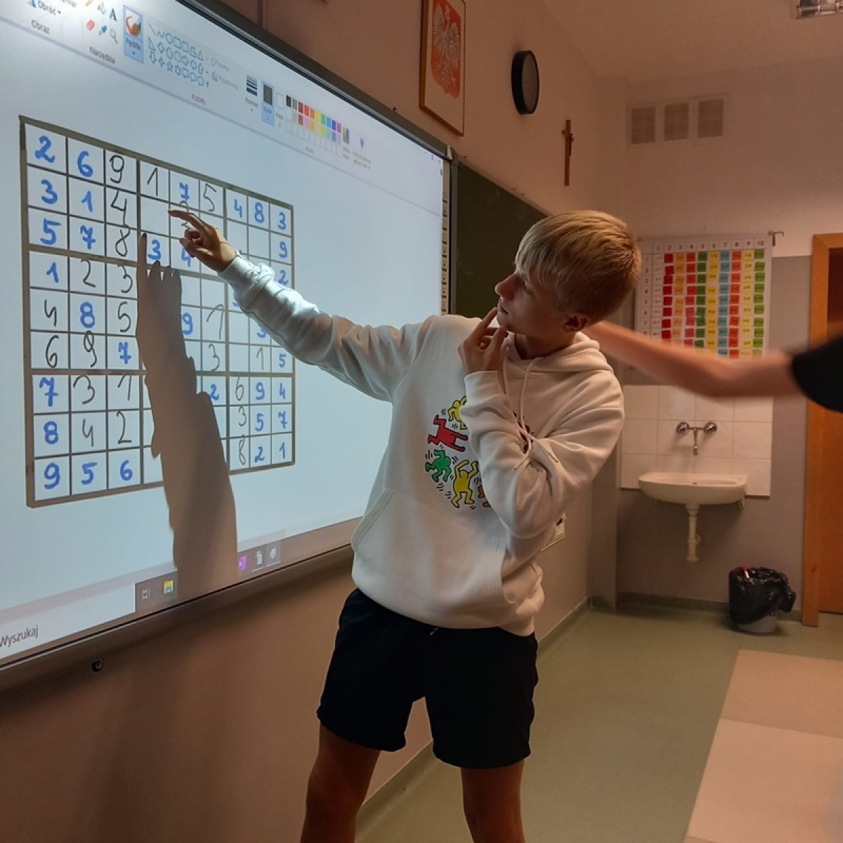 Zdjęcie w galerii na portalu naszwodzislaw.com: Jesienna gołkowicka Noc Naukowców [FOTO] wiadomości z regionu