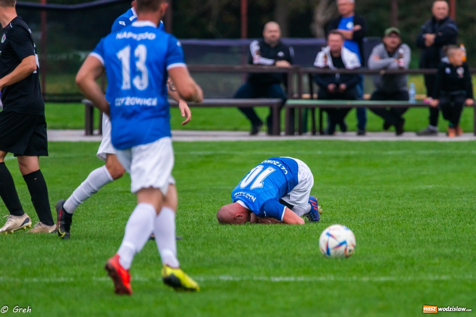 Zdjęcie w galerii na portalu naszwodzislaw.com: Klasa okręgowa. Naprzód Czyżowice bez punktów w Krzyżanowicach [FOTO] wiadomości z regionu