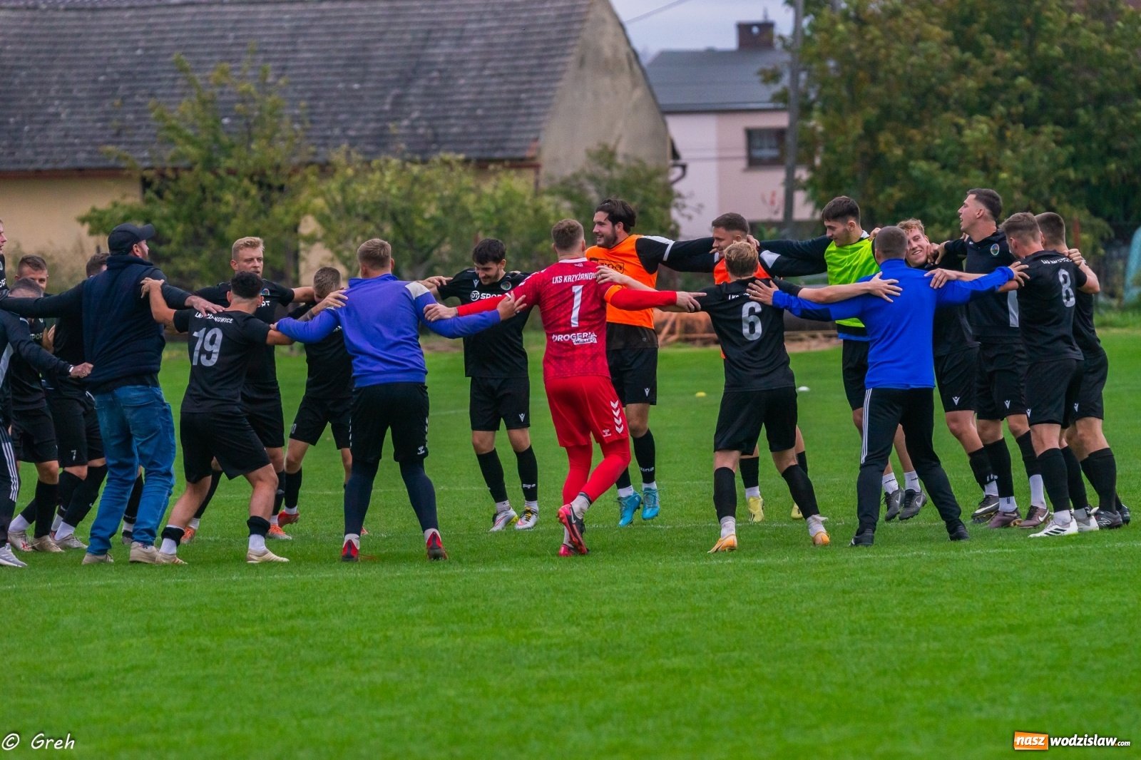 Zdjęcie w galerii na portalu naszwodzislaw.com: Klasa okręgowa. Naprzód Czyżowice bez punktów w Krzyżanowicach [FOTO] wiadomości z regionu