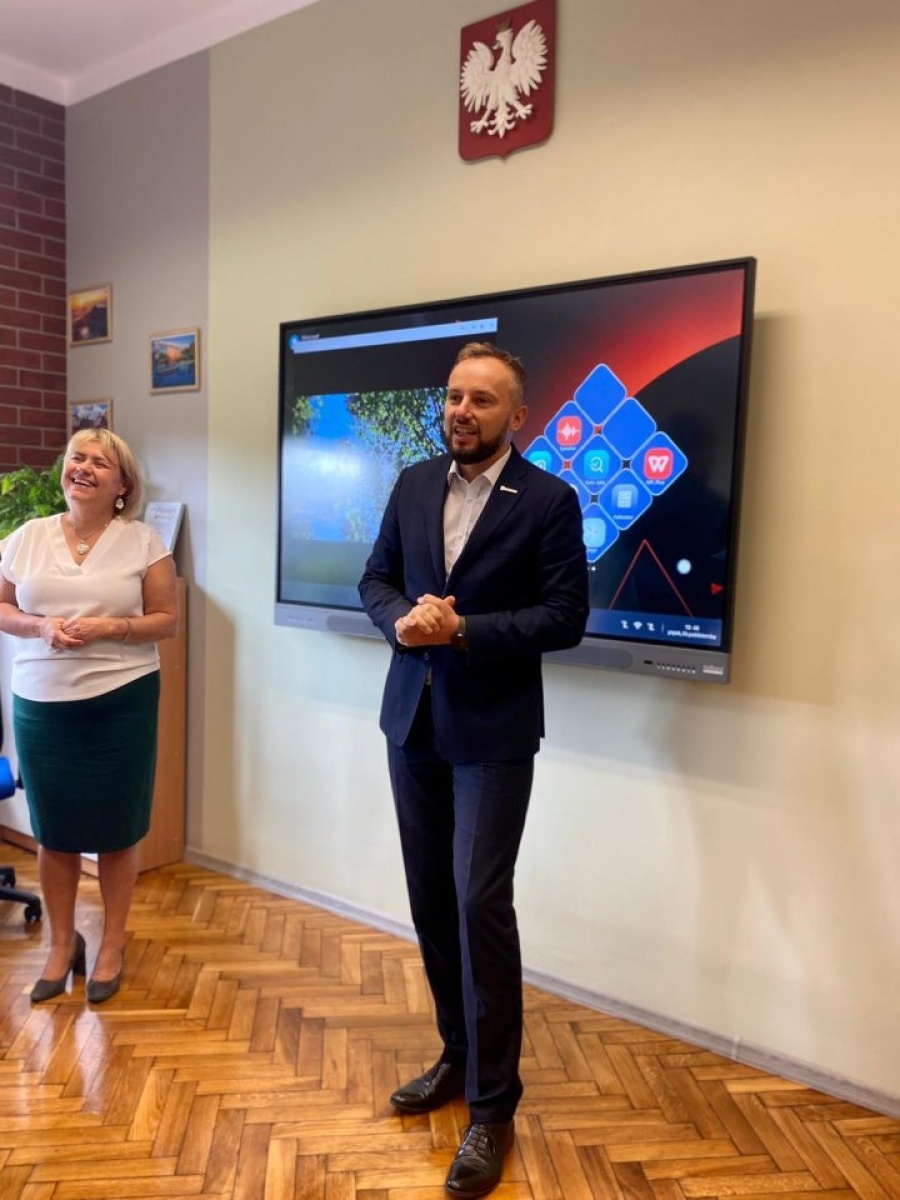 Zdjęcie w galerii na portalu naszwodzislaw.com: W Rydułtowach otwarto zieloną pracownię wiadomości z regionu