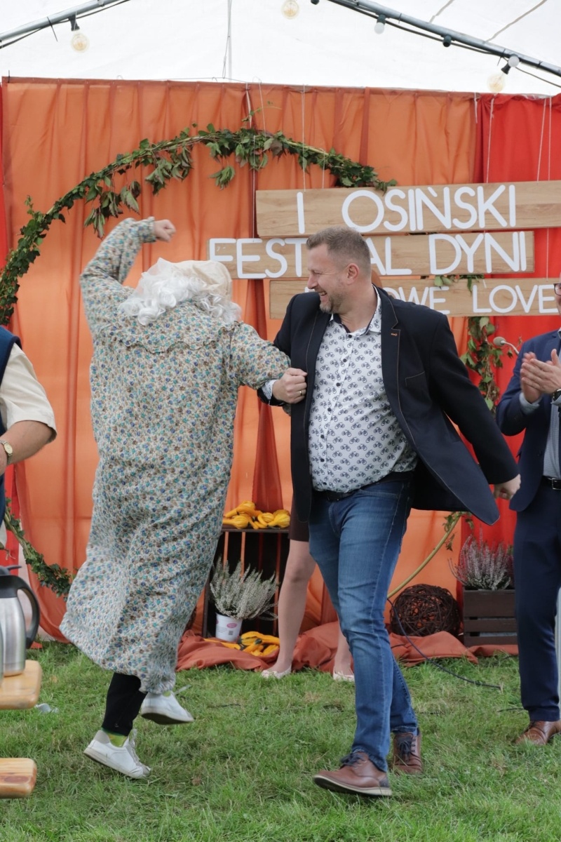 Zdjęcie w galerii na portalu naszwodzislaw.com: Festiwal Dyniowe Love w Osinach [FOTO] wiadomości z regionu