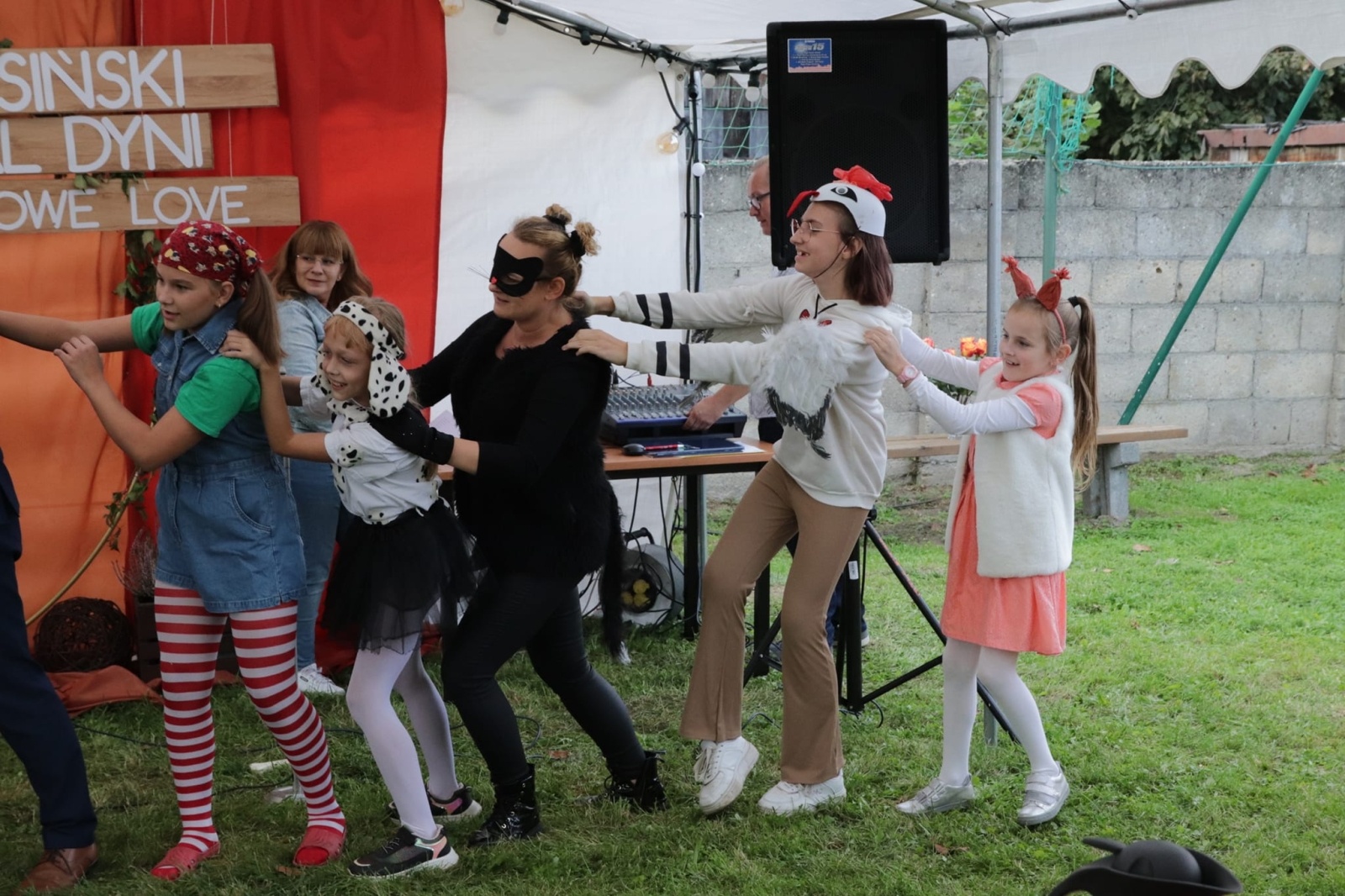 Zdjęcie w galerii na portalu naszwodzislaw.com: Festiwal Dyniowe Love w Osinach [FOTO] wiadomości z regionu