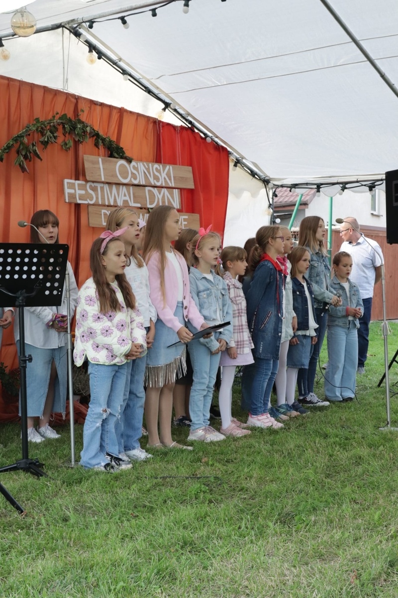 Zdjęcie w galerii na portalu naszwodzislaw.com: Festiwal Dyniowe Love w Osinach [FOTO] wiadomości z regionu