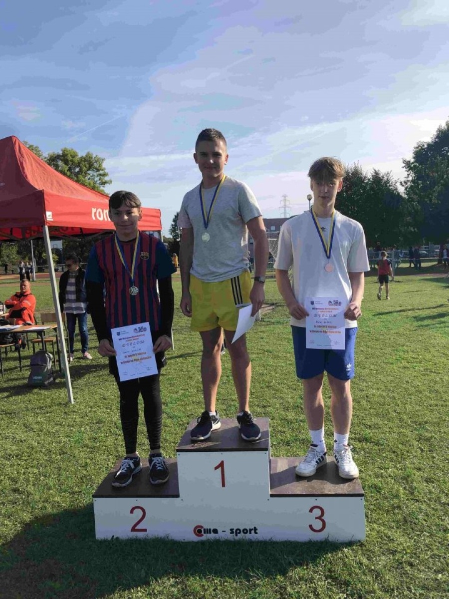 Zdjęcie w galerii na portalu naszwodzislaw.com: Rydułtowy. Mistrzostwa szkół podstawowych w lekkoatletyce wiadomości z regionu
