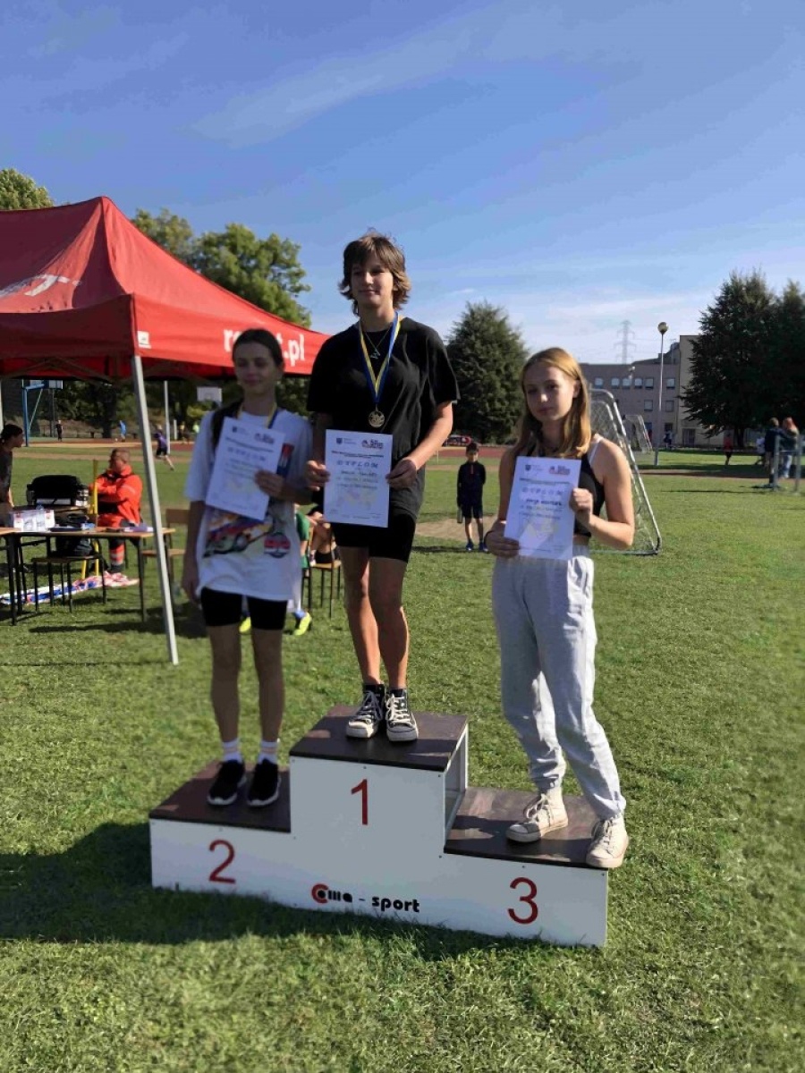 Zdjęcie w galerii na portalu naszwodzislaw.com: Rydułtowy. Mistrzostwa szkół podstawowych w lekkoatletyce wiadomości z regionu