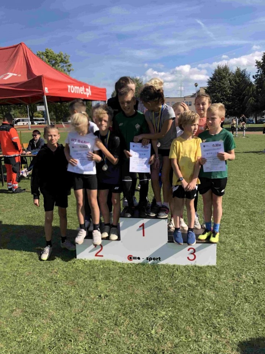Zdjęcie w galerii na portalu naszwodzislaw.com: Rydułtowy. Mistrzostwa szkół podstawowych w lekkoatletyce wiadomości z regionu
