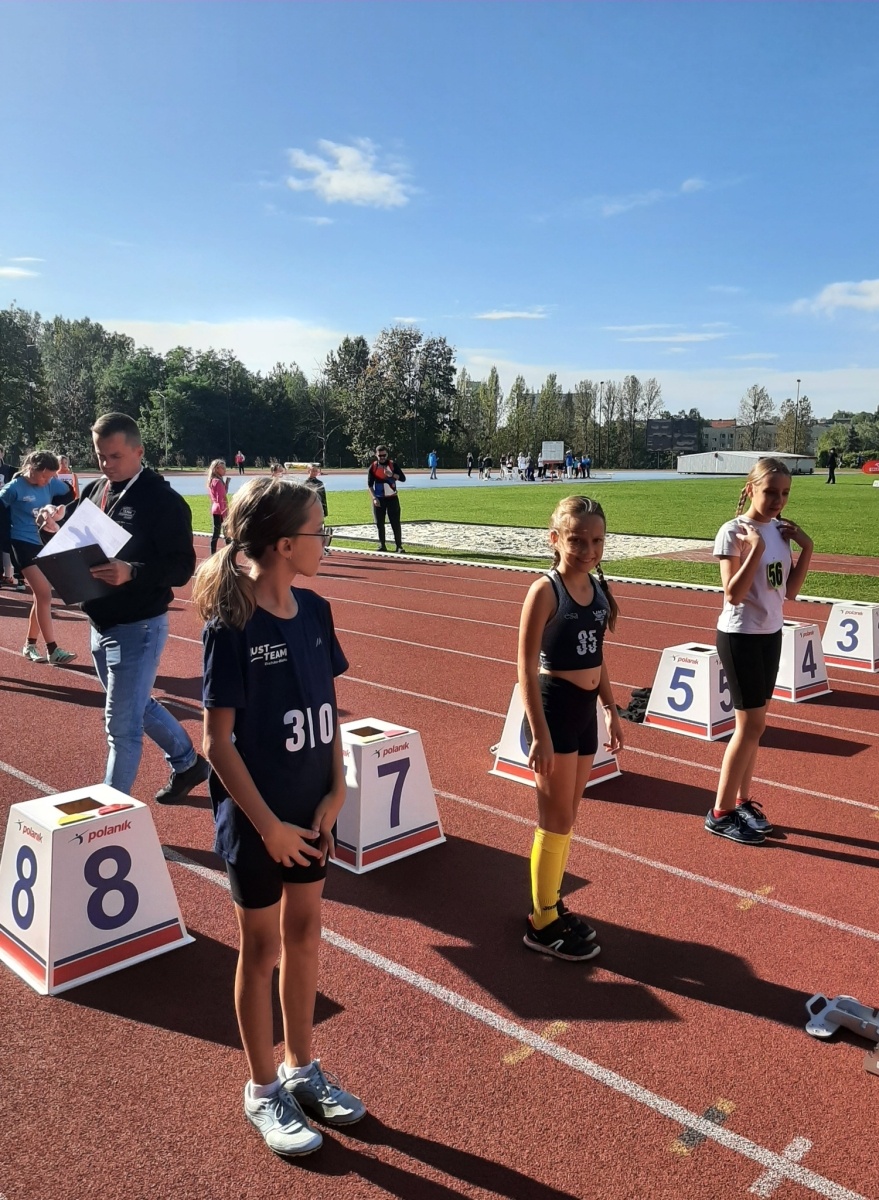 Zdjęcie w galerii na portalu naszwodzislaw.com: UKS Diament Godów zakończył sezon lekkoatletyczny wiadomości z regionu