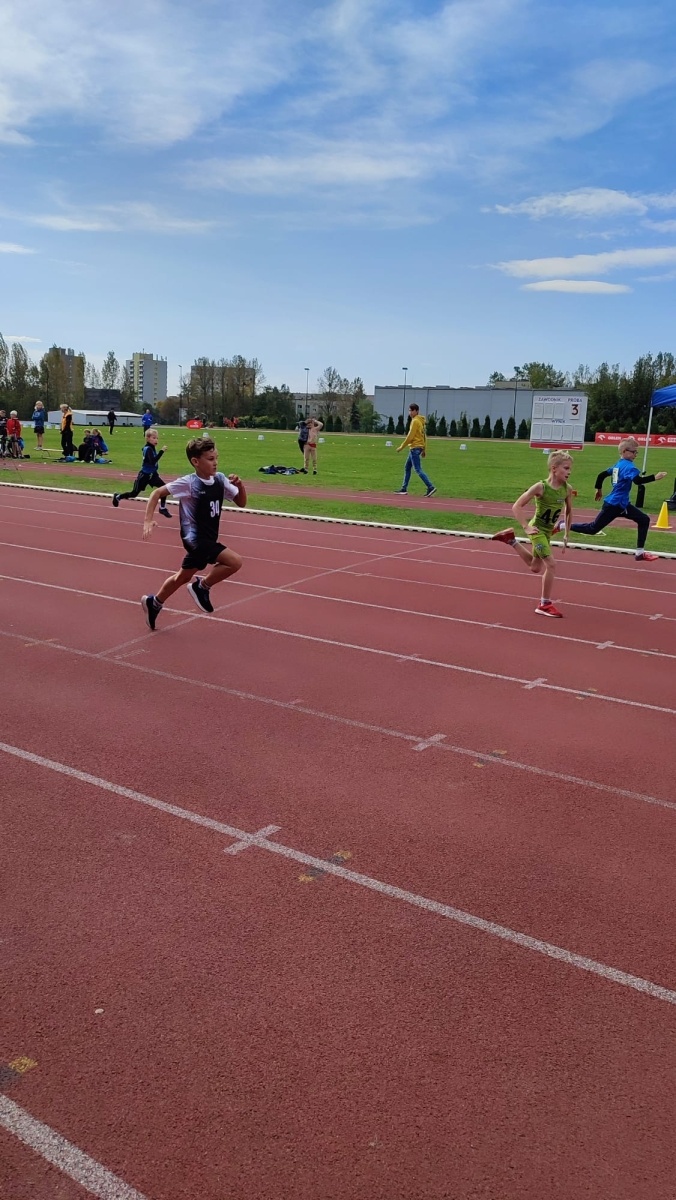 Zdjęcie w galerii na portalu naszwodzislaw.com: UKS Diament Godów zakończył sezon lekkoatletyczny wiadomości z regionu