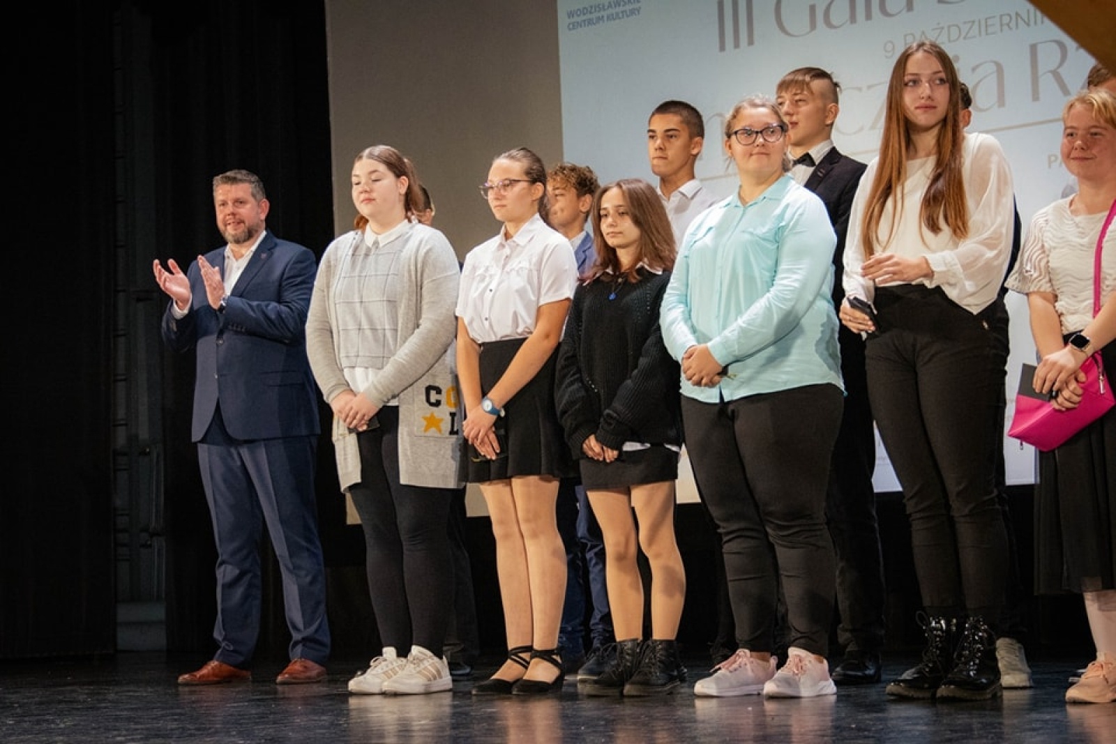 Zdjęcie w galerii na portalu naszwodzislaw.com: Za nami III Gala Ślubowania na Ucznia Rzemiosła [FOTO] wiadomości z regionu