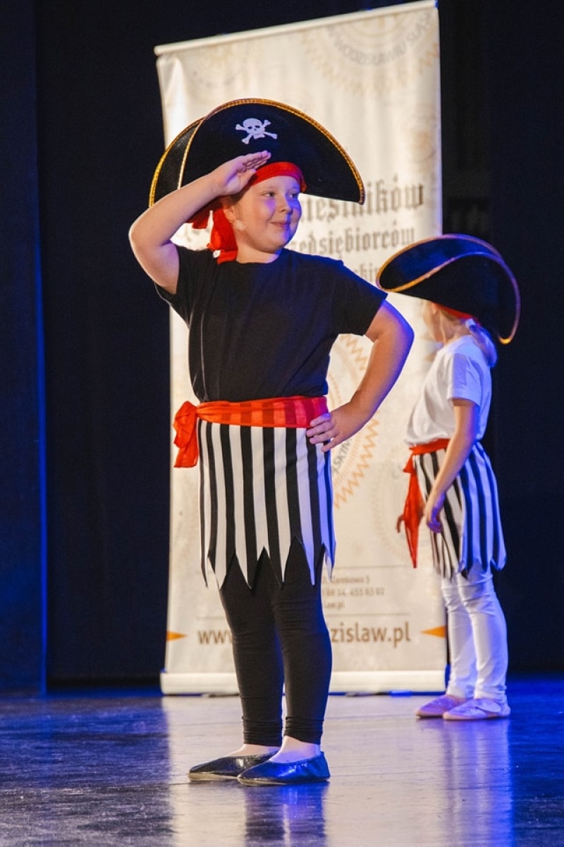 Zdjęcie w galerii na portalu naszwodzislaw.com: Za nami III Gala Ślubowania na Ucznia Rzemiosła [FOTO] wiadomości z regionu