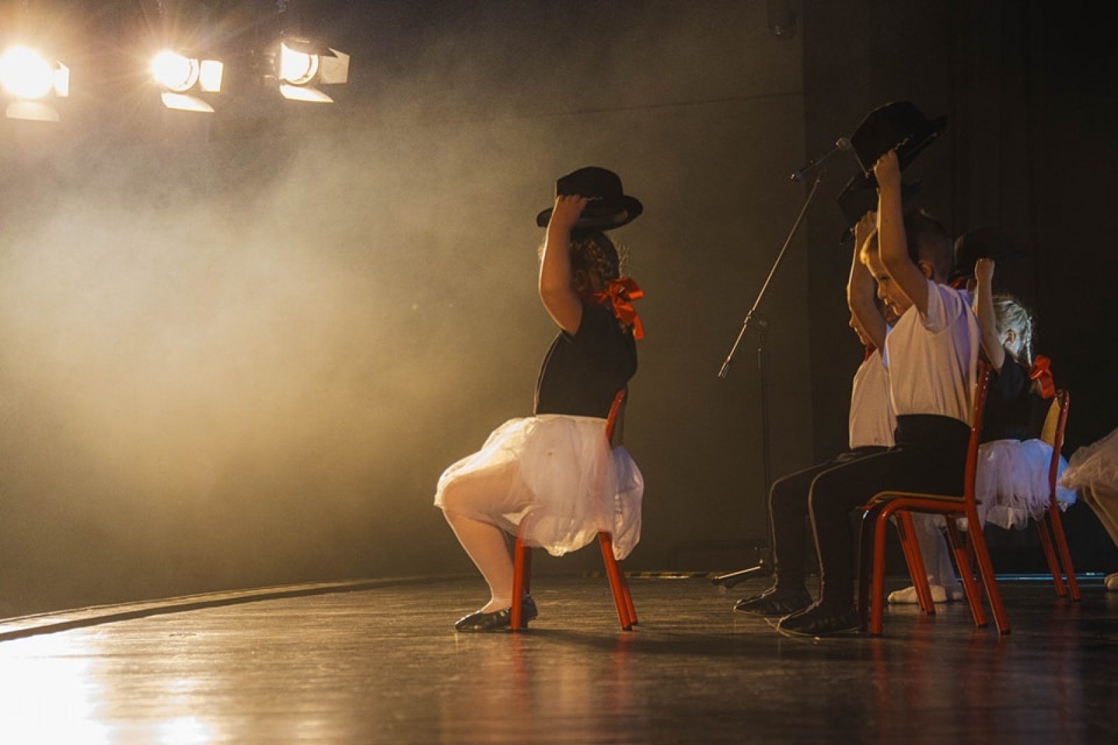 Zdjęcie w galerii na portalu naszwodzislaw.com: Za nami III Gala Ślubowania na Ucznia Rzemiosła [FOTO] wiadomości z regionu