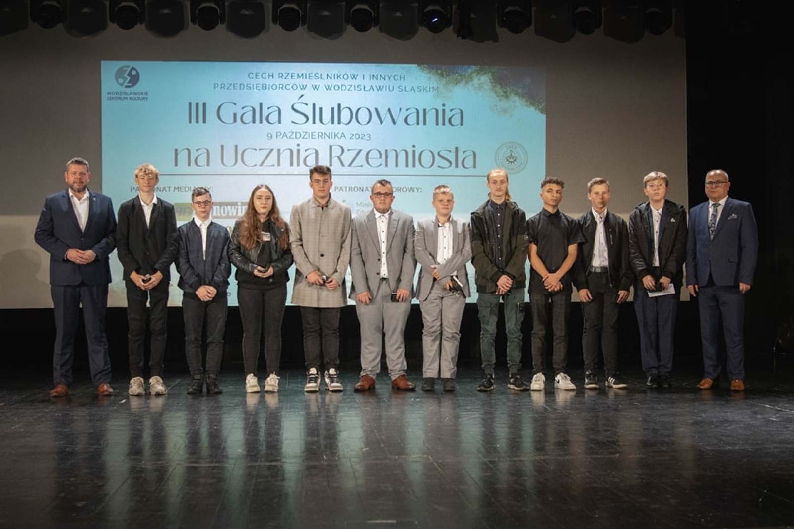 Zdjęcie w galerii na portalu naszwodzislaw.com: Za nami III Gala Ślubowania na Ucznia Rzemiosła [FOTO] wiadomości z regionu