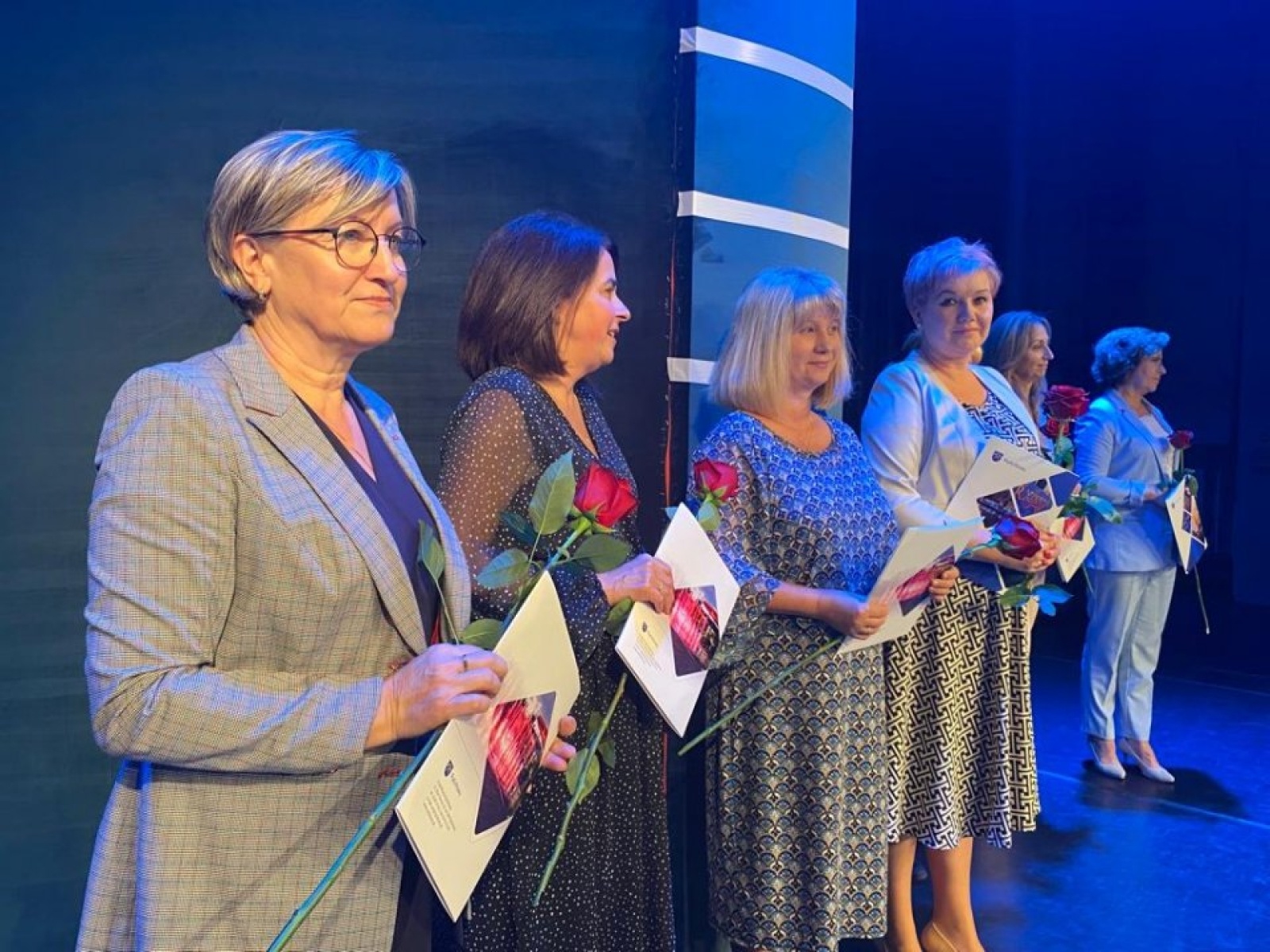 Zdjęcie w galerii na portalu naszwodzislaw.com: Rydułtowscy nauczyciele i pracownicy oświaty świętowali Dzień Edukacji Narodowej [FOTO] wiadomości z regionu