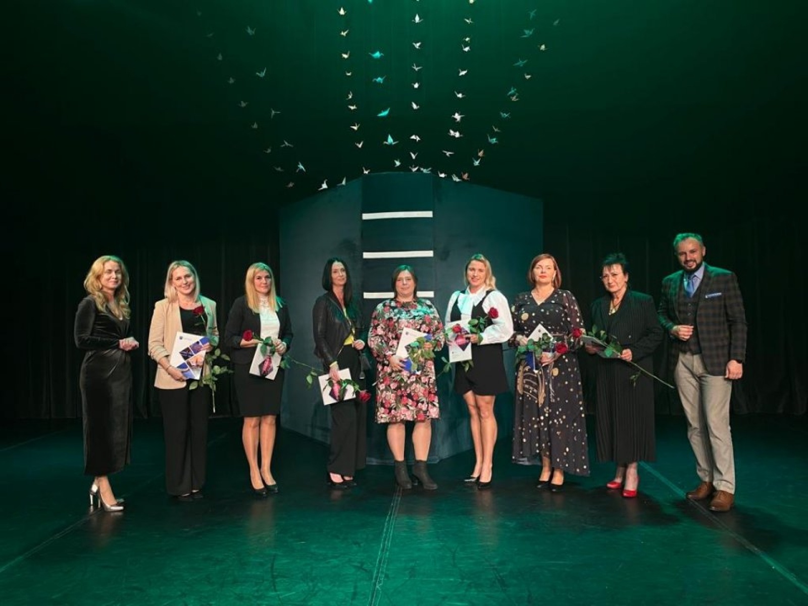 Zdjęcie w galerii na portalu naszwodzislaw.com: Rydułtowscy nauczyciele i pracownicy oświaty świętowali Dzień Edukacji Narodowej [FOTO] wiadomości z regionu