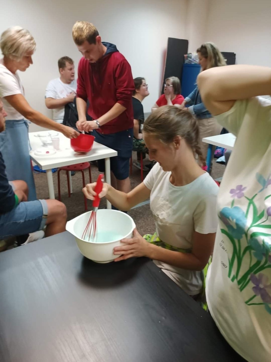 Zdjęcie w galerii na portalu naszwodzislaw.com: Od sześciu lat wspierają młodych dorosłych z niepełnosprawnościami. Ruszyła kolejna edycja programu wiadomości z regionu