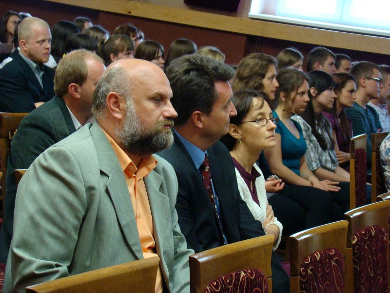 Zdjęcie w galerii na portalu naszwodzislaw.com: Starosta wręczył zwycięzcom dyplomy wiadomości z regionu