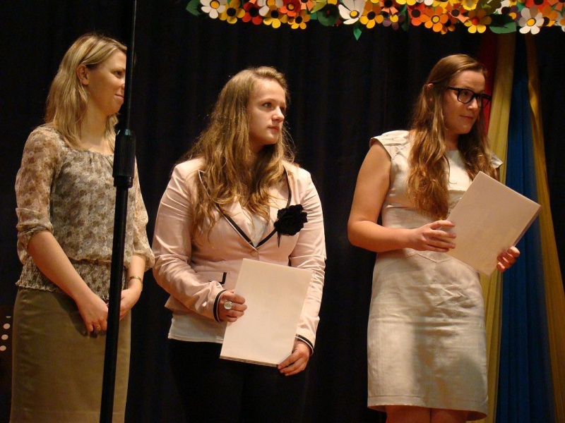 Zdjęcie w galerii na portalu naszwodzislaw.com: Starosta wręczył zwycięzcom dyplomy wiadomości z regionu