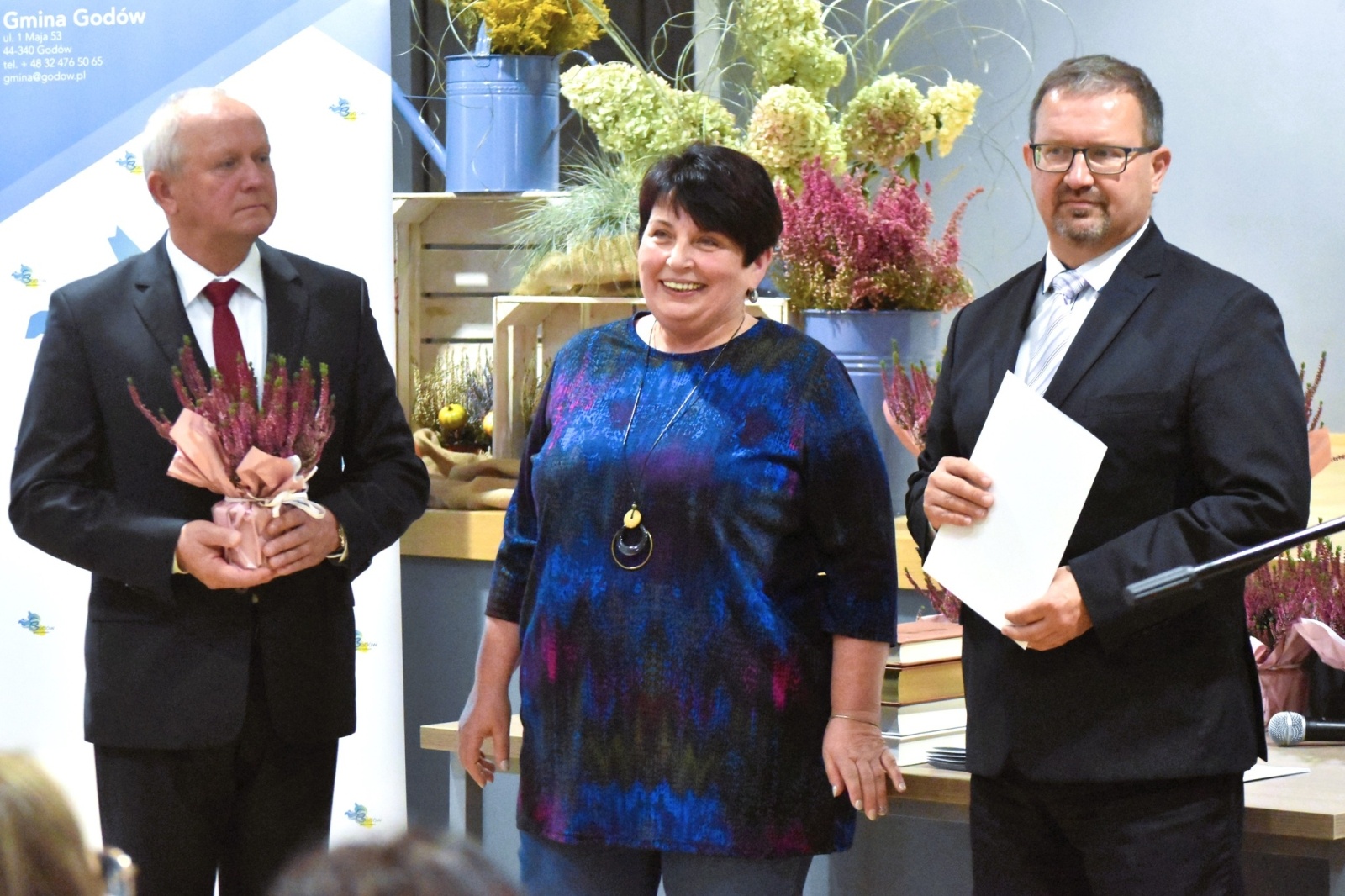 Zdjęcie w galerii na portalu naszwodzislaw.com: DEN w Gminie Godów. Wójt życzył nauczycielom spełnienia obietnic [FOTO] wiadomości z regionu